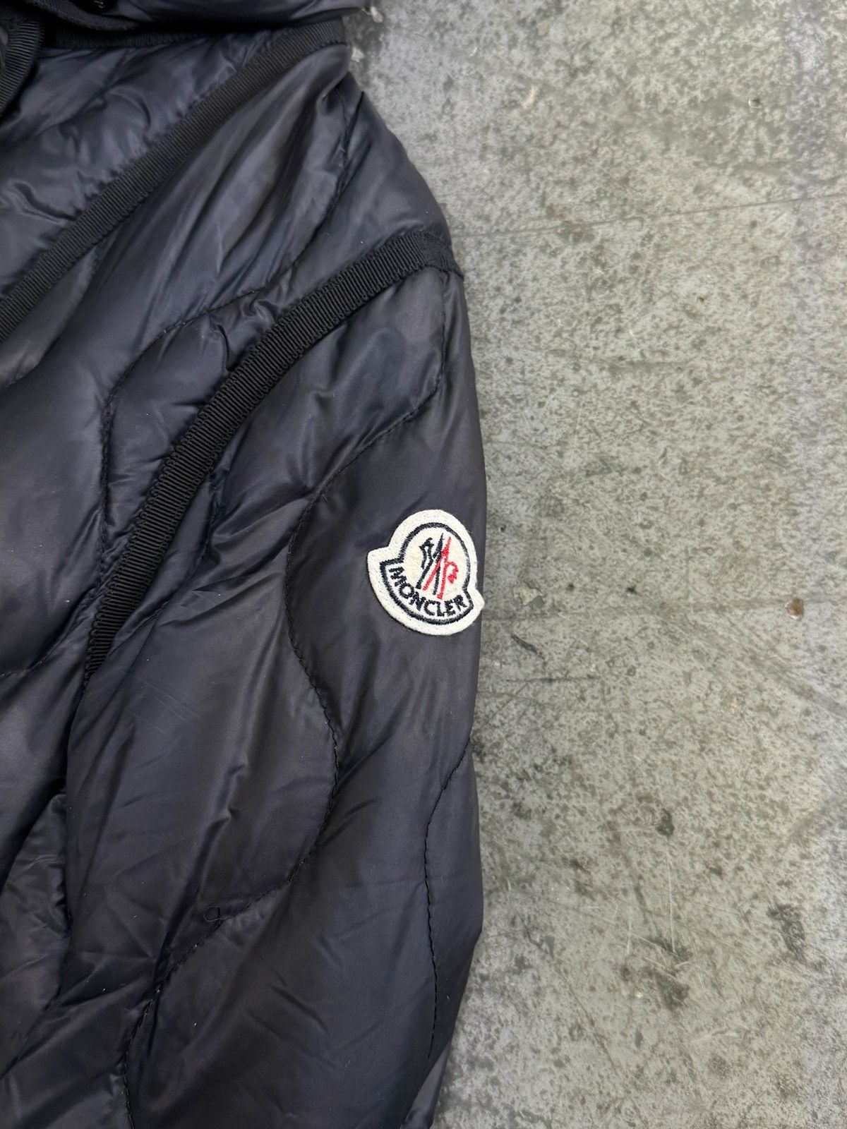 Moncler MONCLER HERMINE Down jacket Nylon Size M / US 6-8 / IT 42-44 - 3 Thumbnail