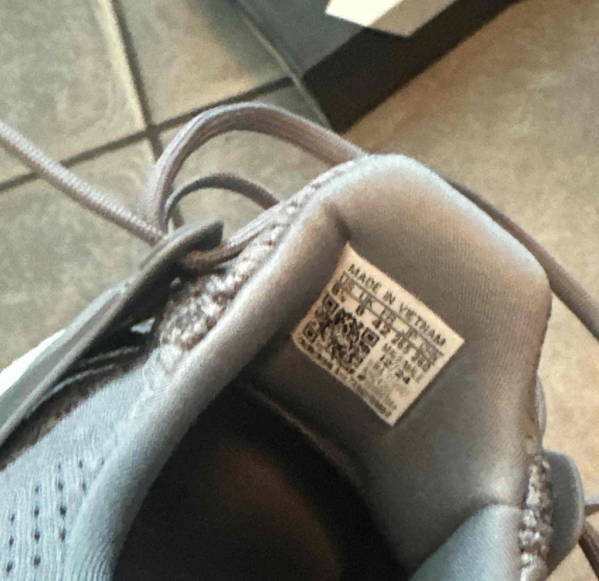 Adidas Wolf Grey ultra boost 1.0 Size US 8.5 / EU 41-42 - 6 Thumbnail