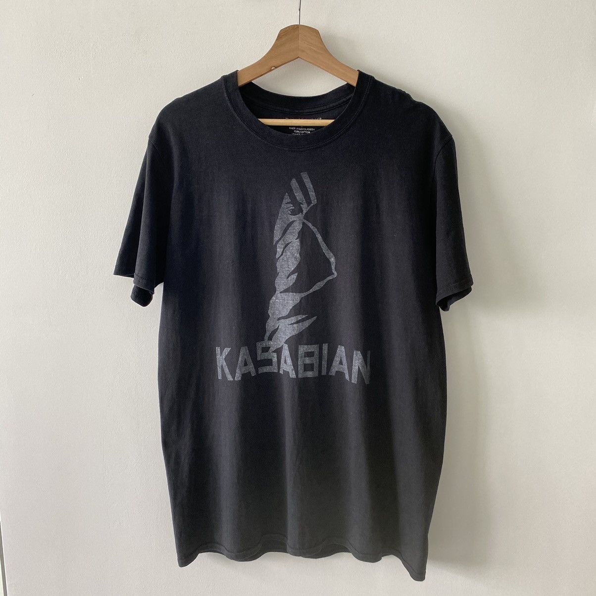 Band Tees Faded Kasabian Alternative English Rock Band ERD GRUNGE TEE Size US L / EU 52-54 / 3 - 1 Thumbnail