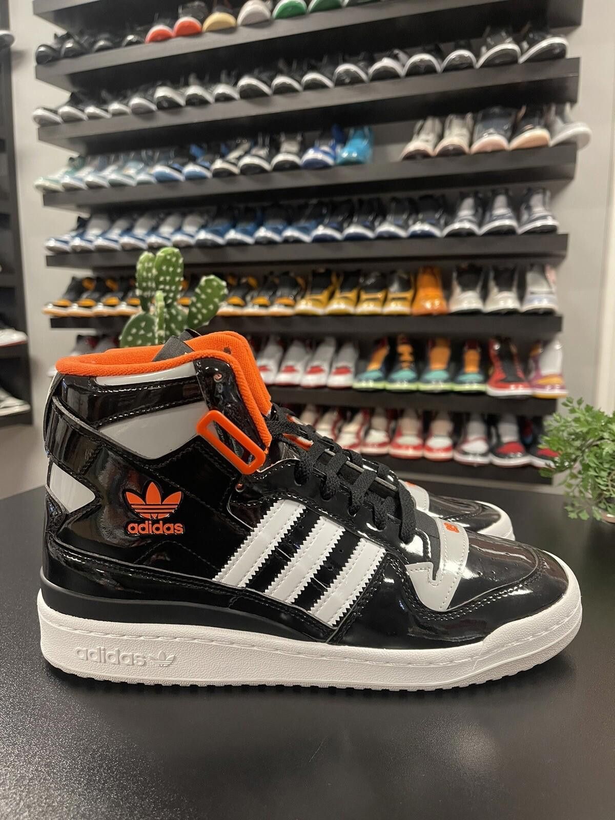 Adidas Size 9 - Adidas Snipes x Forum 84 High 'Detroit Bad Boys' Size US 9 / EU 42 - 3 Thumbnail