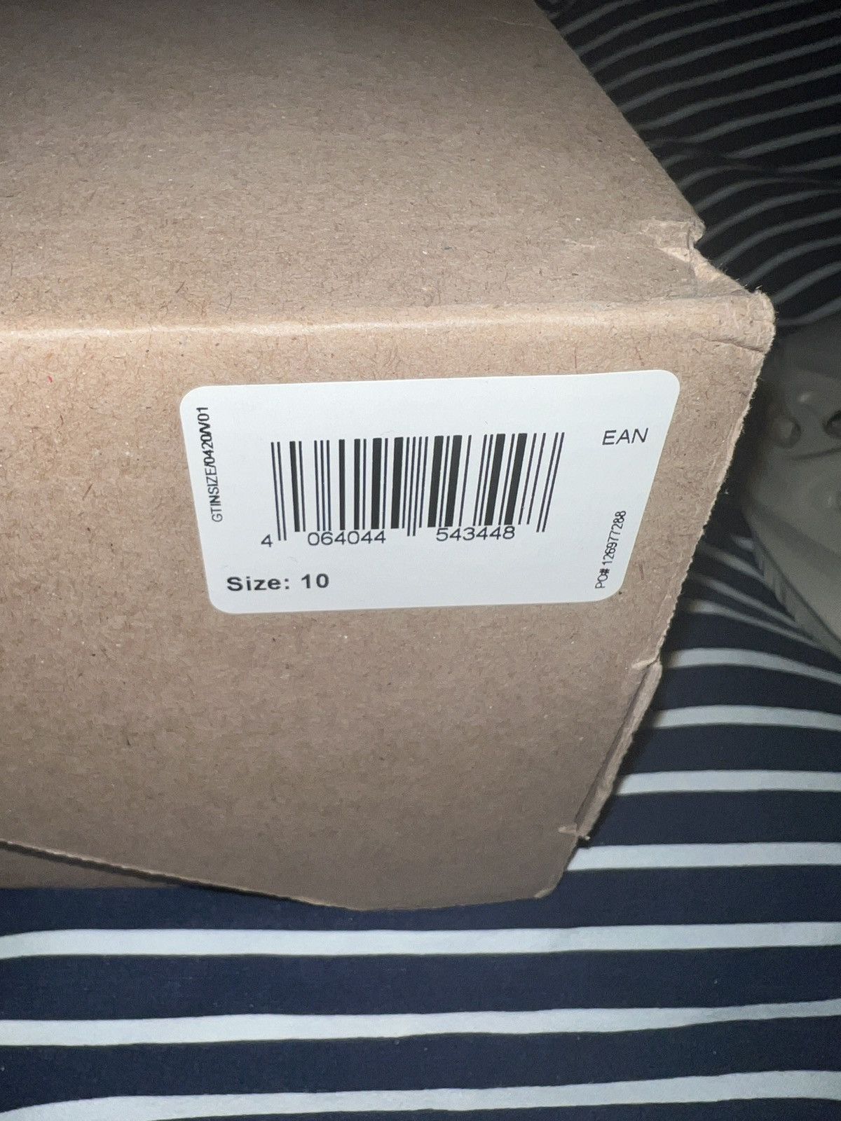 Adidas × Yeezy Yeezy Foam Runners Size US 10 / EU 43 - 5 Thumbnail