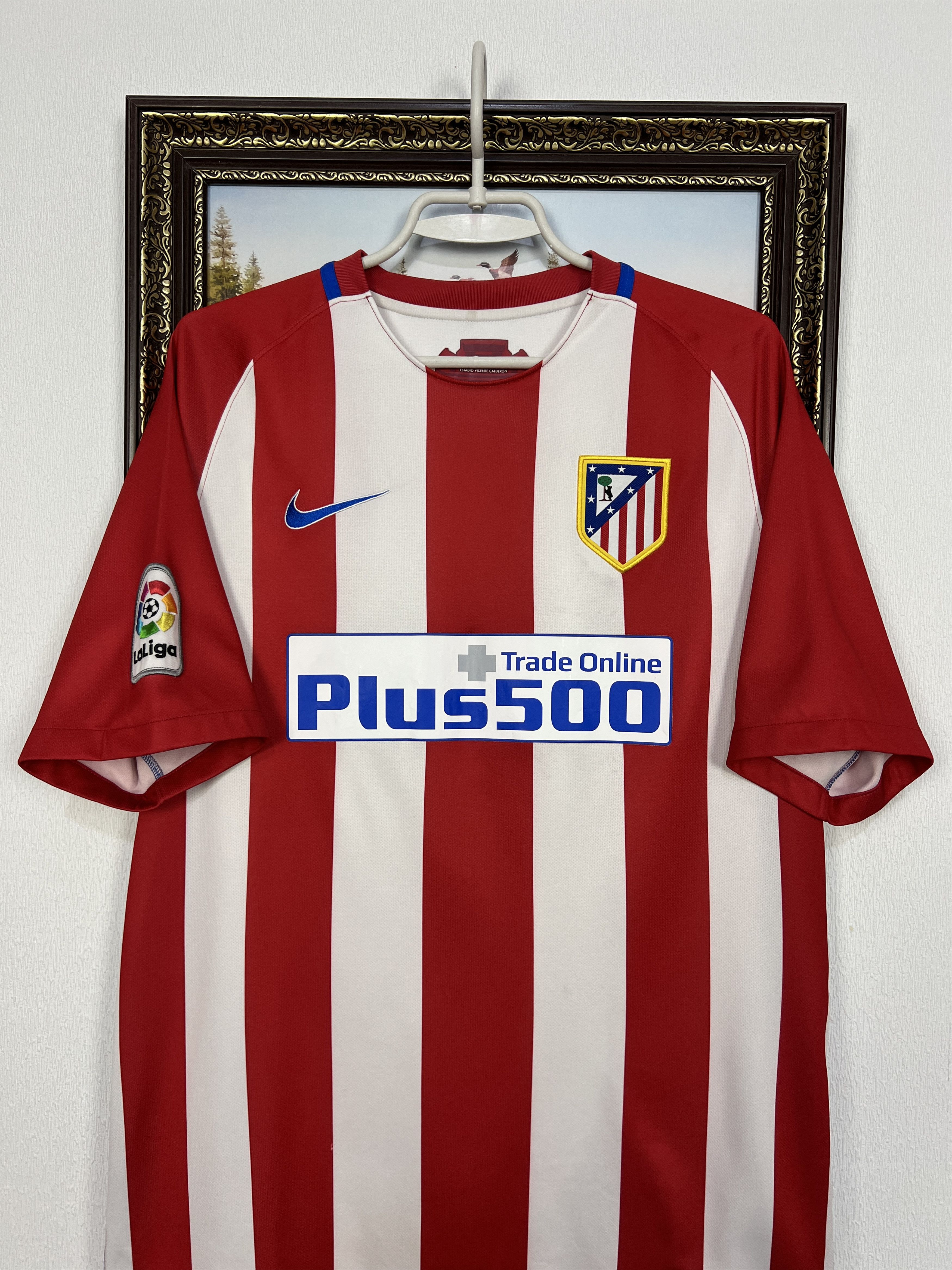 Nike Atletico Madrid Home football shirt 2016 Soccer Nike Jersey Size US L / EU 52-54 / 3 - 2 Thumbnail