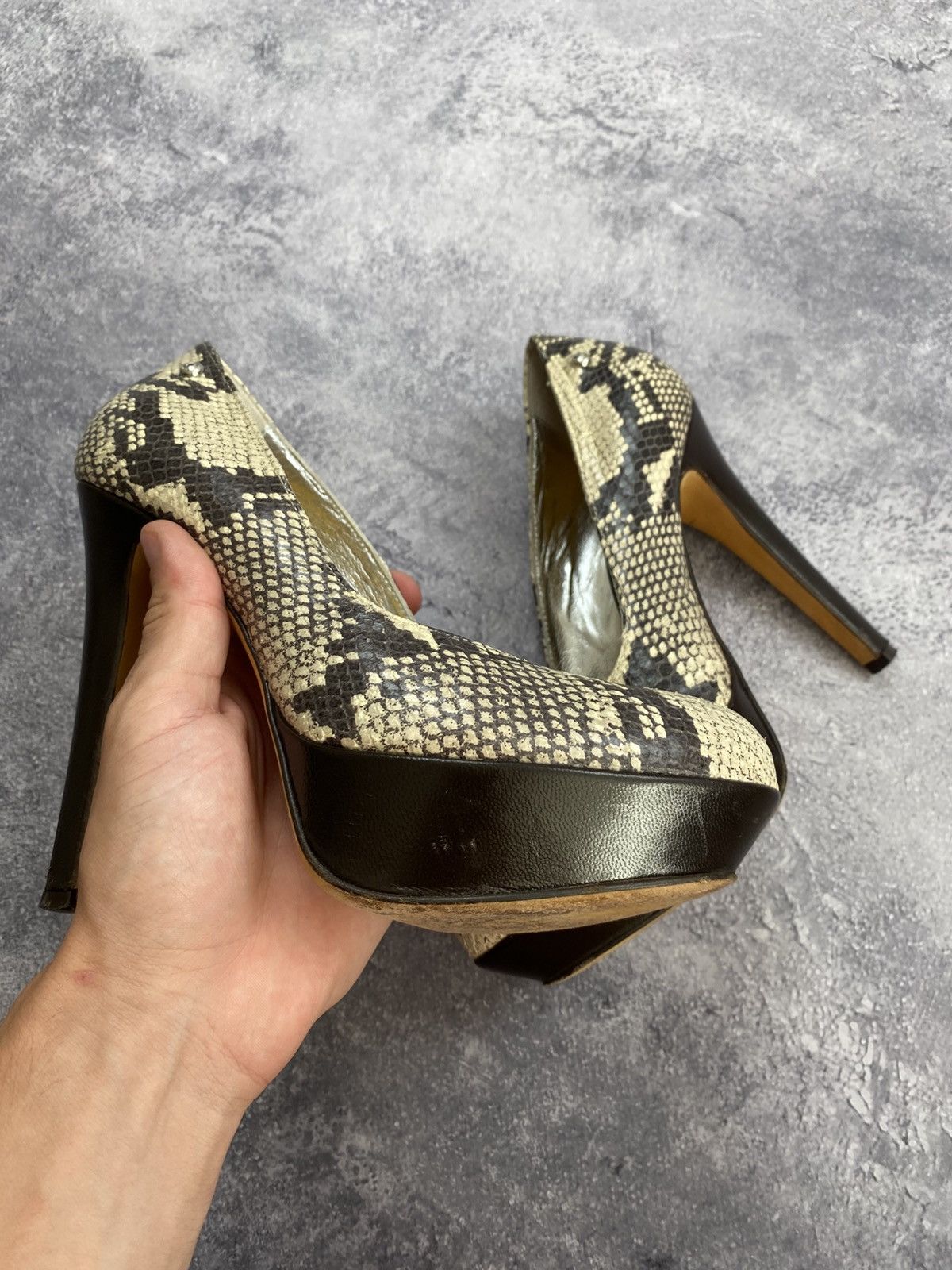 Just Cavalli Vintage Just Cavalli Heels Snake Print Shoes Made in Italy Size US 8 / IT 38 - 7 Thumbnail