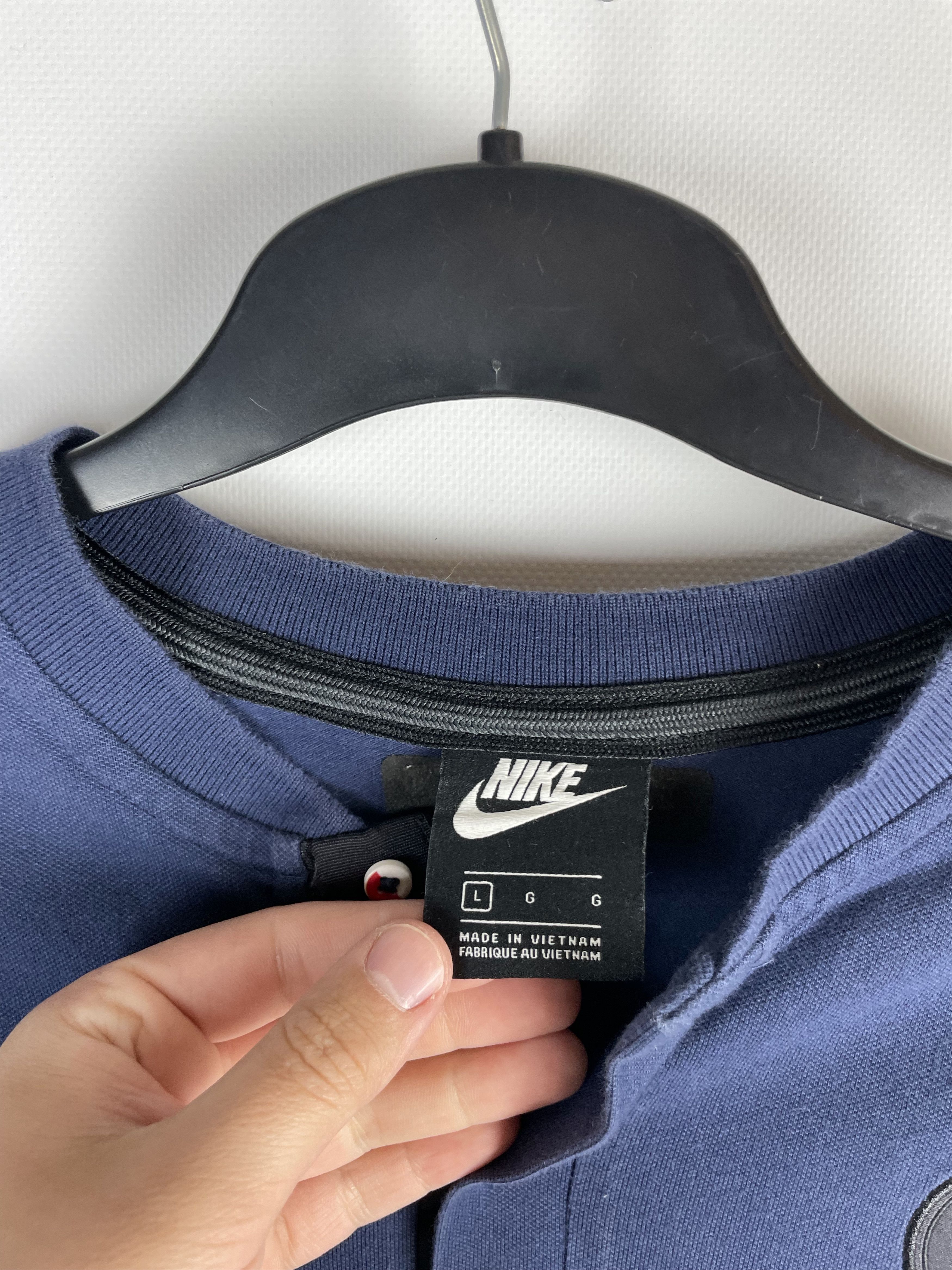 Nike Vintage Nike PSG Soccer Jersey Tee Size US L / EU 52-54 / 3 - 5 Thumbnail