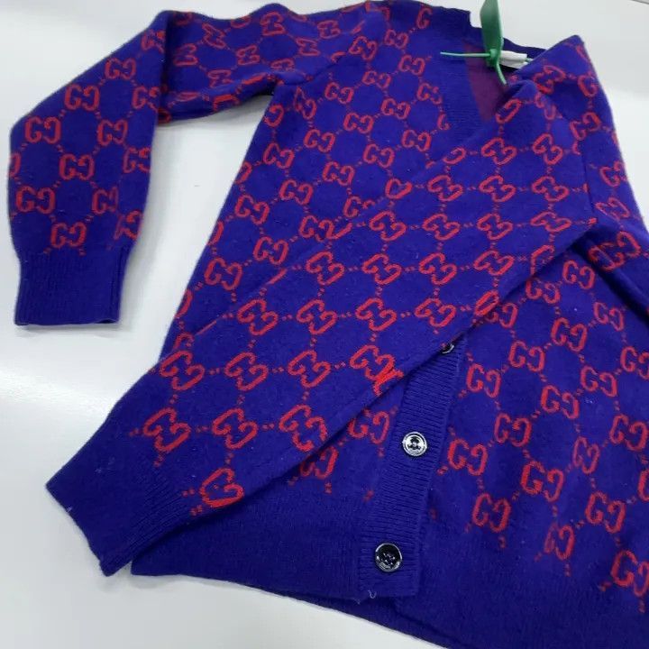 Gucci Gucci Gucci Kids Blue GG Embroidered V-Neck Sweater -2506 Size US S / EU 44-46 / 1 - 4 Thumbnail