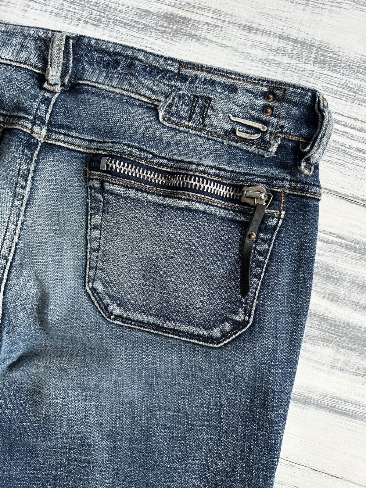 Diesel Y2K DIESEL Karab Low Rise Skinny JeansZipper Pockets size 28 Size 28" / US 6 / IT 42 - 8 Thumbnail