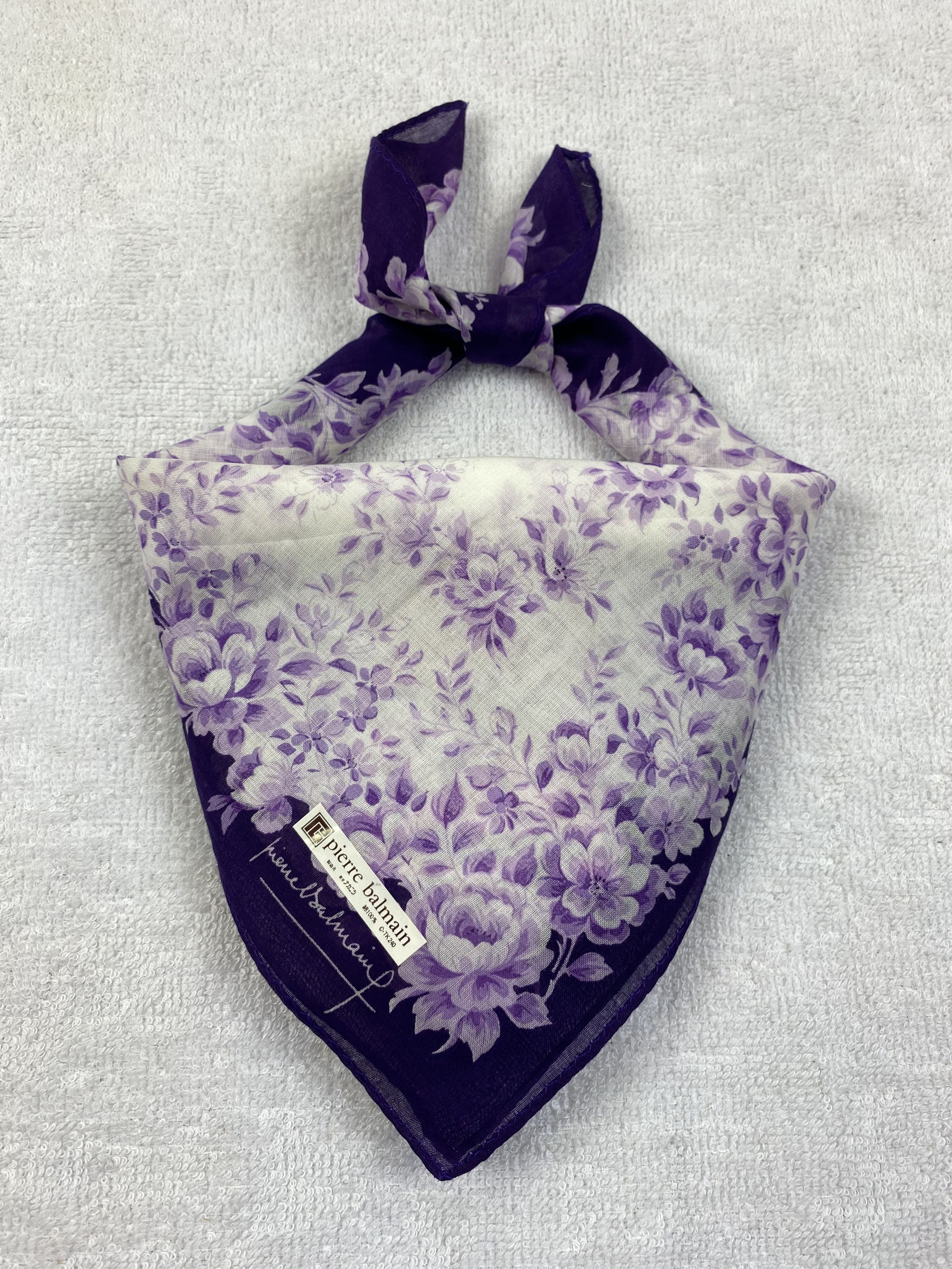Pierre Balmain × Vintage Vintage Pierre Balmain Handkerchief / Bandana / Neckerchief Size ONE SIZE - 1 Thumbnail
