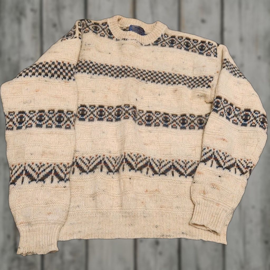 Pendleton VINTAGE Pendleton Sweater Knit Wool Beige Crewneck 90s Large Men Pullover Long Sleeve Size US L / EU 52-54 / 3 - 1 Thumbnail