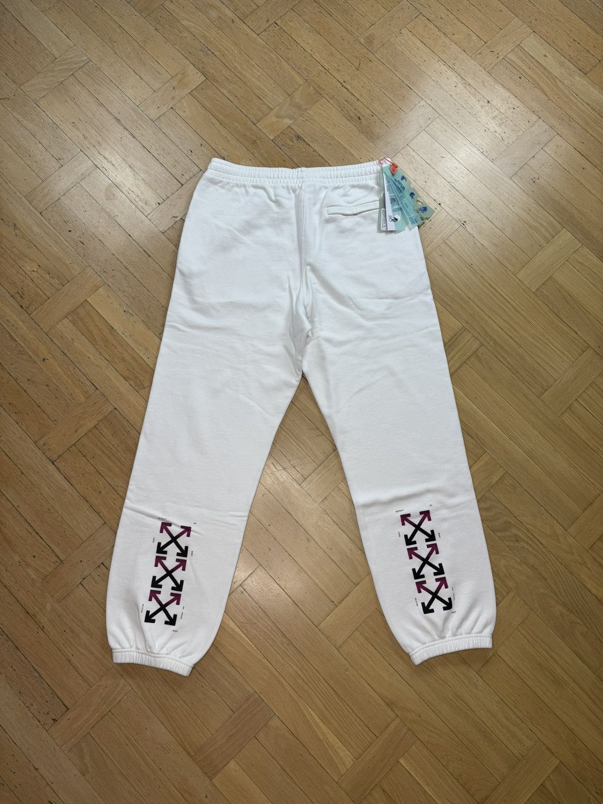 Off-White OFF-WHITE PINK GRADIENT ARROW SWEATPANTS Size US 36 / EU 52 - 1 Thumbnail