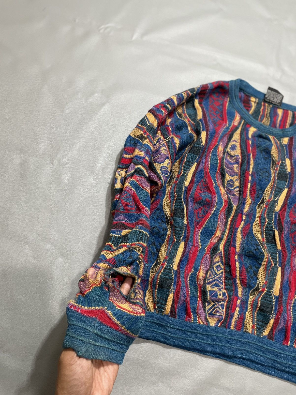 Coogi Coogi Style 3D Knitt Australia Emaroo Sweater distress Size US XS / EU 42 / 0 - 6 Thumbnail