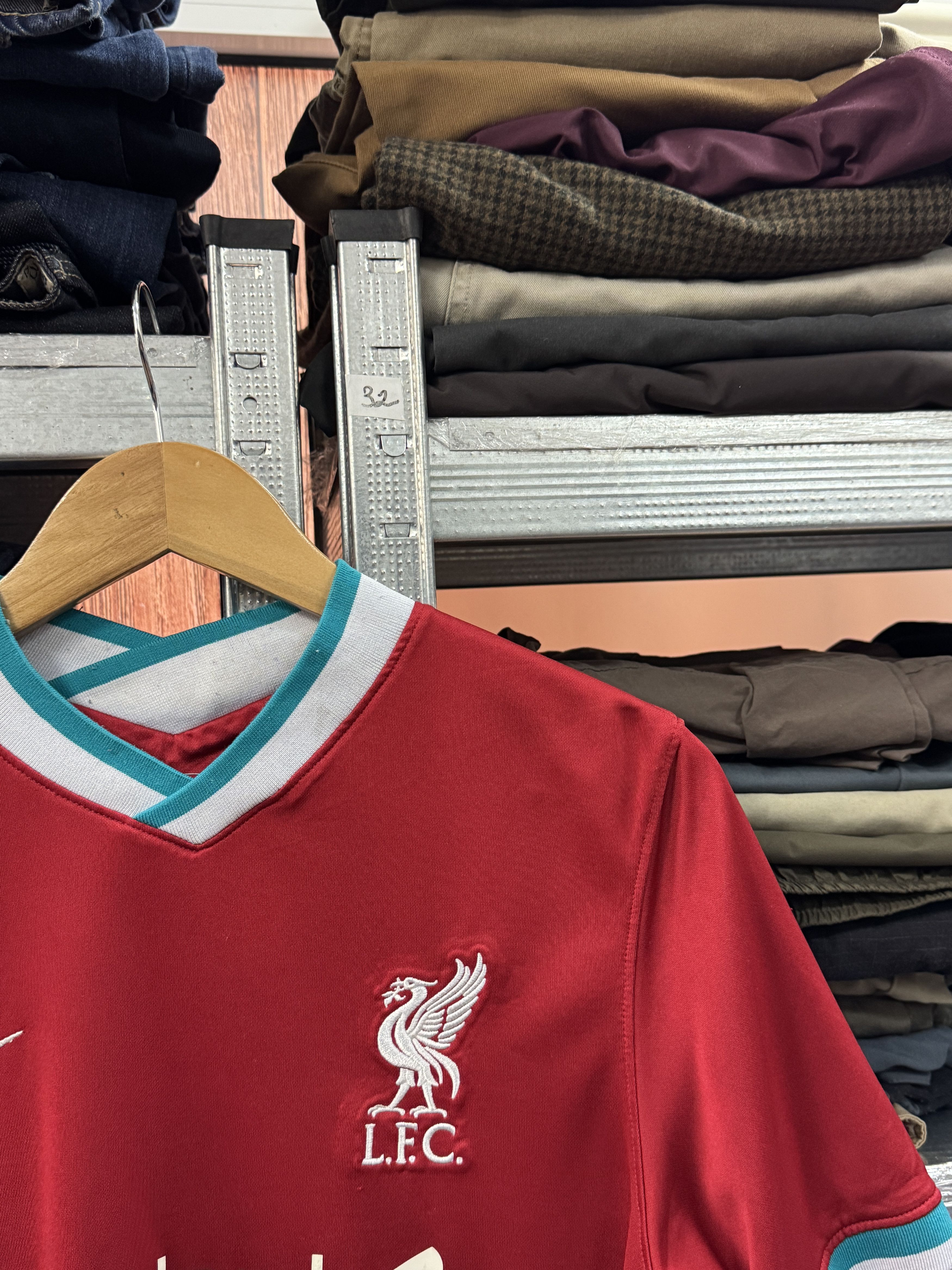 Nike 2020/21 Liverpool Nike Home Football Soccer jersey kit Size US M / EU 48-50 / 2 - 4 Thumbnail