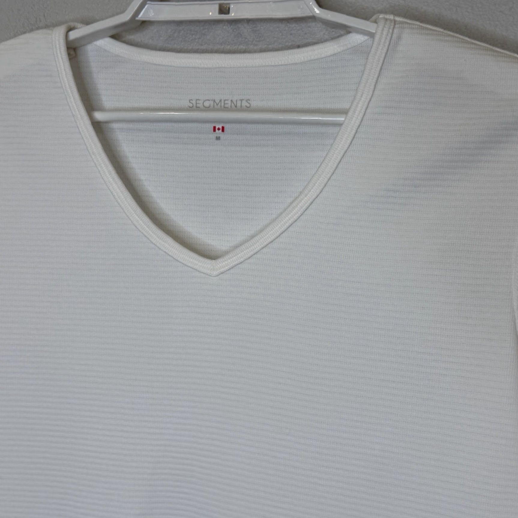 Vintage VINTAGE Seg'Ments Pullover Top Womens Medium White Ribbed V-Neck 3/4 Sleeve Canada Size M / US 6-8 / IT 42-44 - 2 Thumbnail