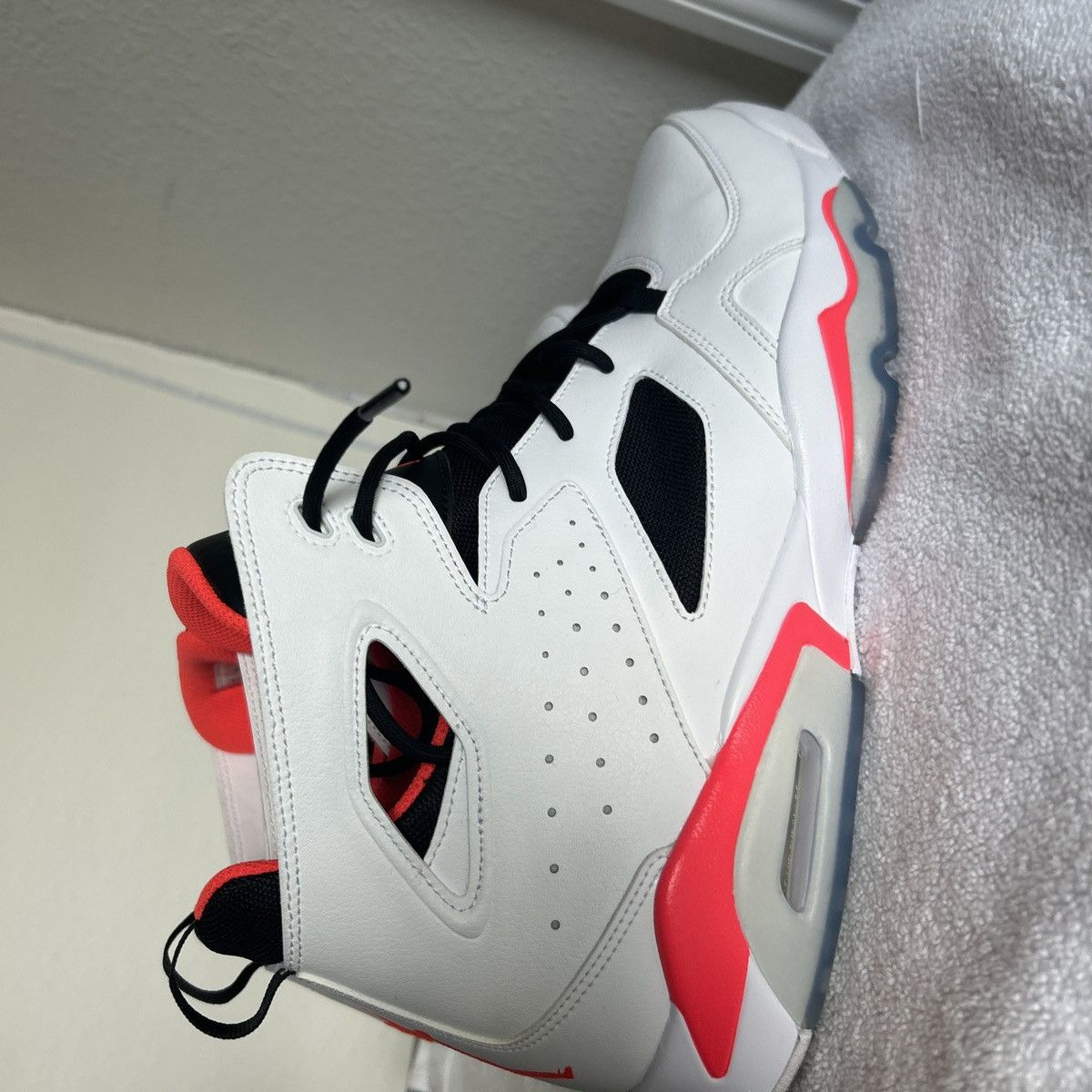 Jordan Brand Jordan Flight Club 91 "White Infrared" Size US 13 / EU 46 - 4 Thumbnail