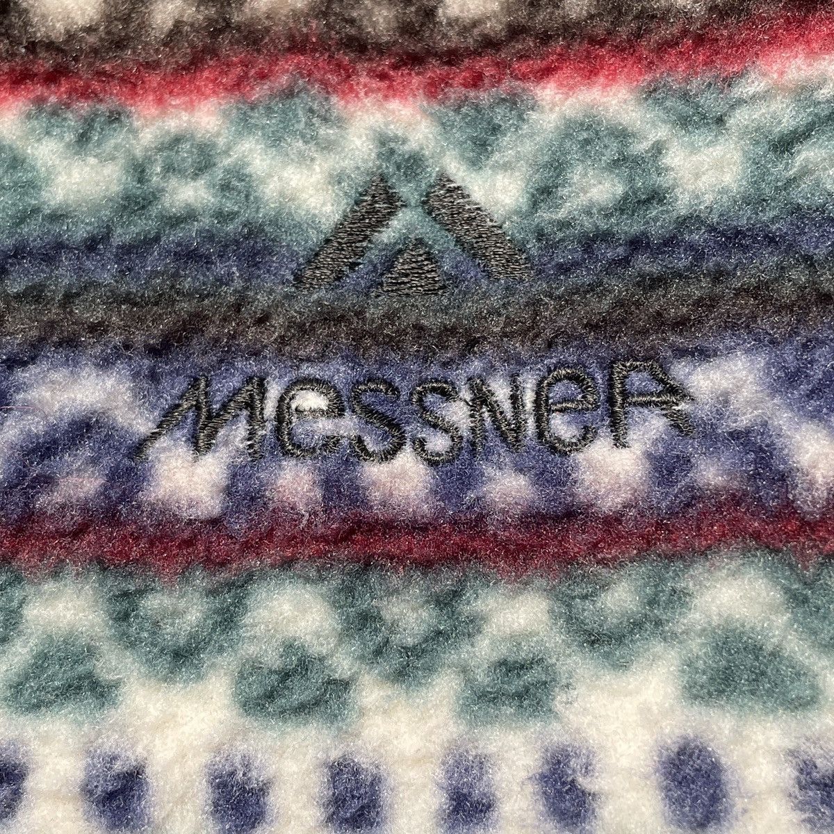 Vintage Vintage Brand Reinhold Messner Navajo Fleece 1990s Size US L / EU 52-54 / 3 - 9 Thumbnail