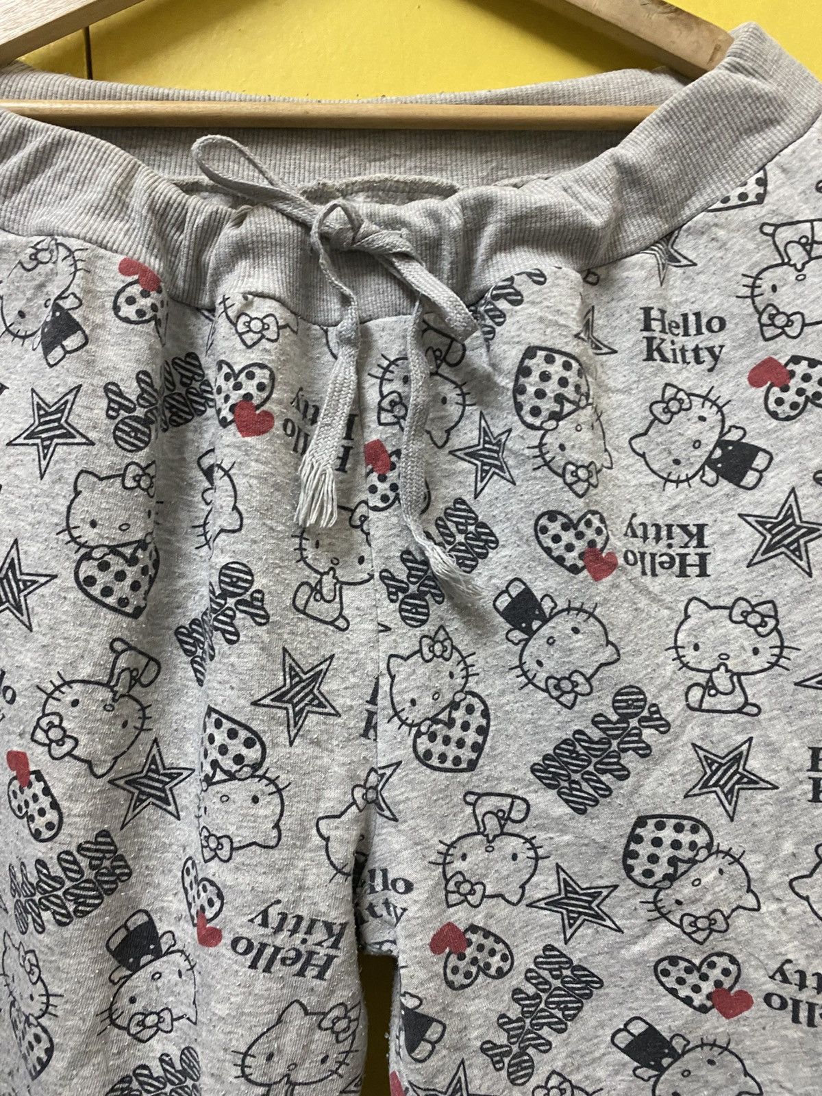 Other Hello Kitty Sweatpants Overprint Grey Colour Size US 38 / EU 54 - 3 Thumbnail
