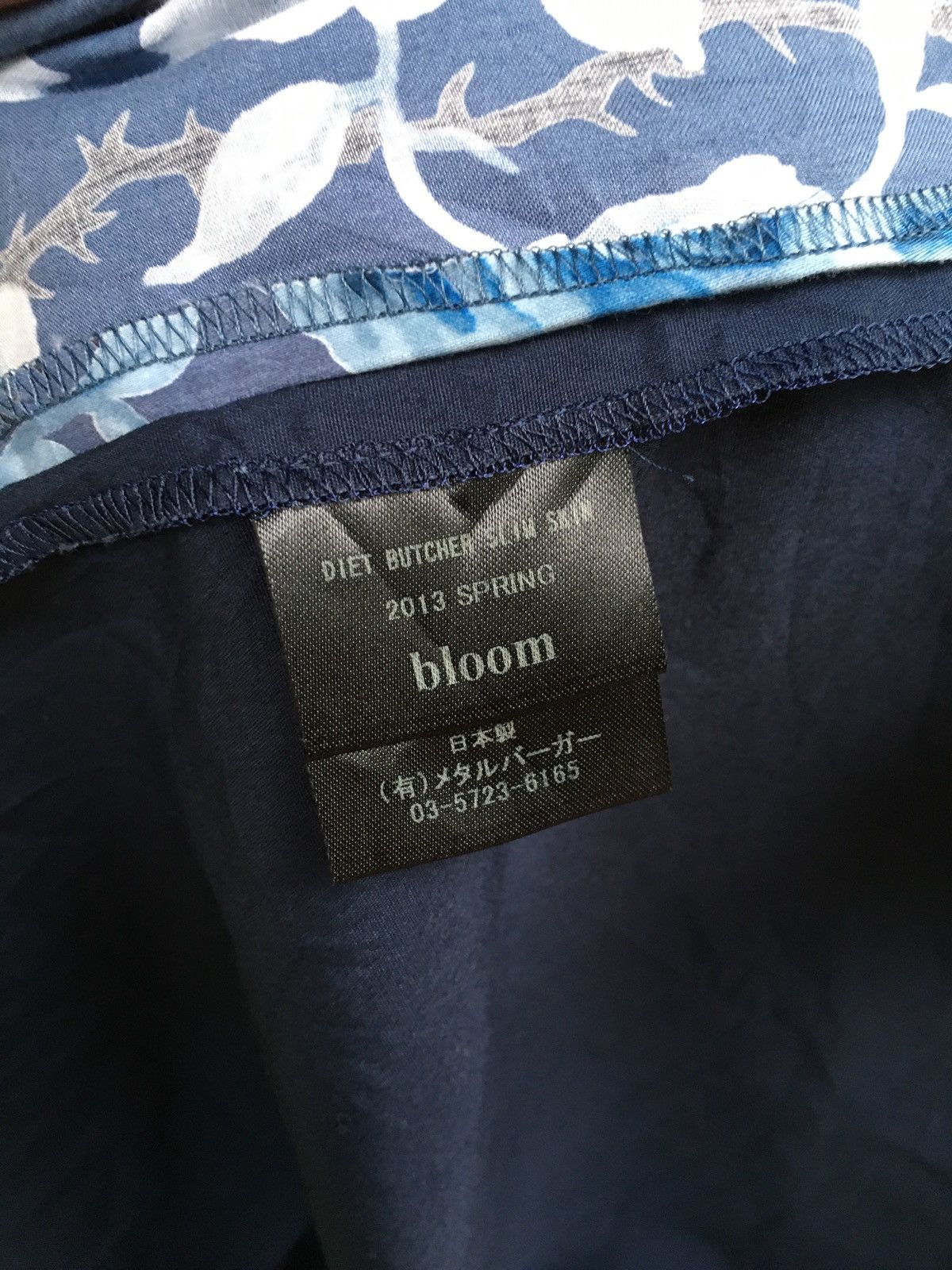 Diet Butcher Slim Skin Diet Butcher Slim Skin 2013 Floral Shirt Size US L / EU 52-54 / 3 - 4 Thumbnail