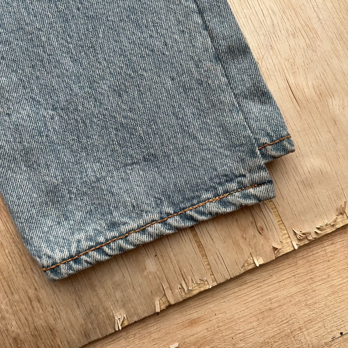 Levi's × Vetements VETEMENTS x LEVIS REWORKED RECONSTRUCTED DENIM HIVER 2017 Size 28" / US 6 / IT 42 - 14 Thumbnail