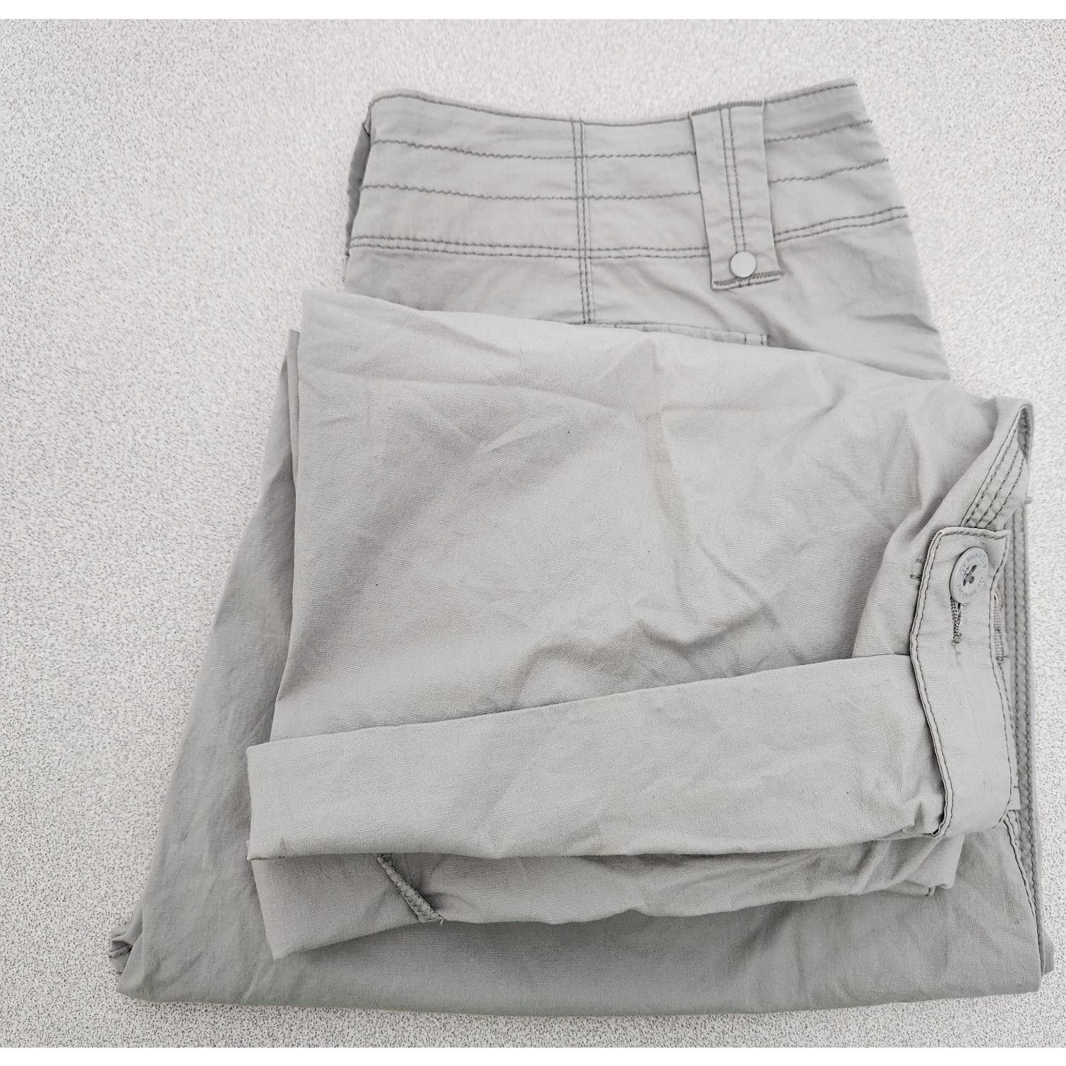Other St John's Bay Gray Flat Front Cropped Roll Tab Pants 8 Size 30" / US 8 / IT 44 - 6 Thumbnail