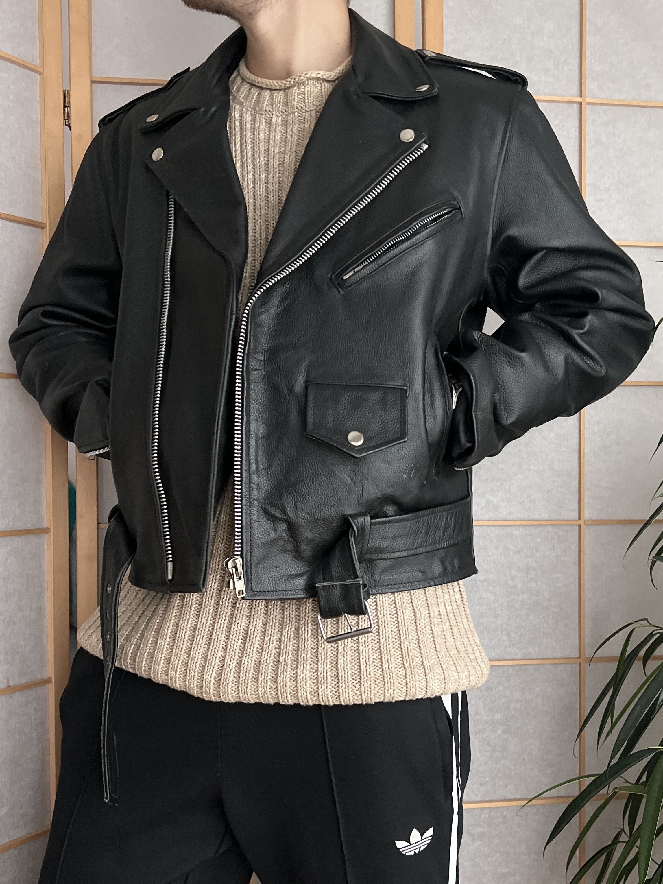 Le Grande Bleu (L.G.B.) Terminator crop vintage hard leather bomber jacket biker y2k Size US M / EU 48-50 / 2 - 8 Thumbnail
