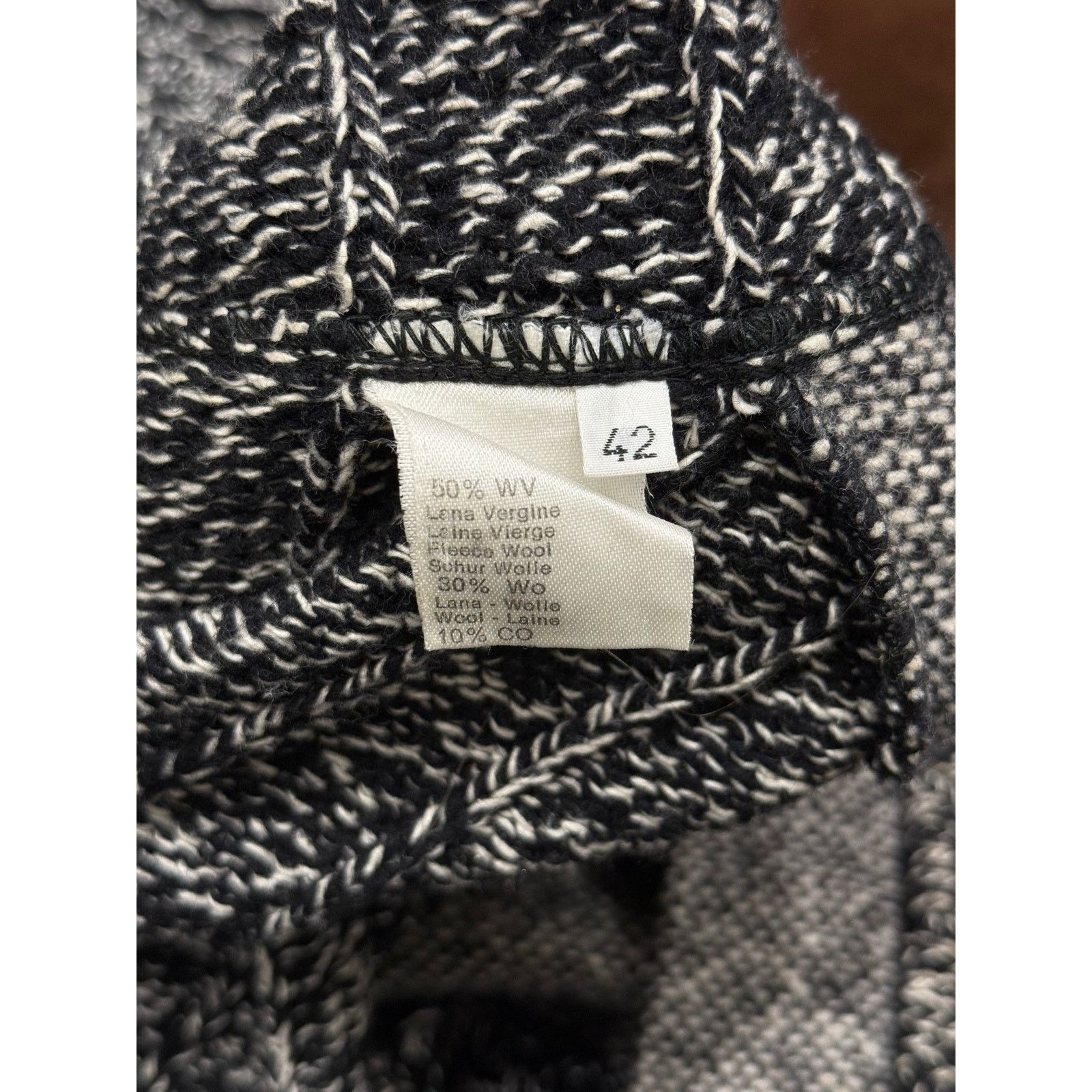 Dolce & Gabbana 1990s Dolce & Gabbana patchwork wool cardigan Size M / US 6-8 / IT 42-44 - 6 Thumbnail
