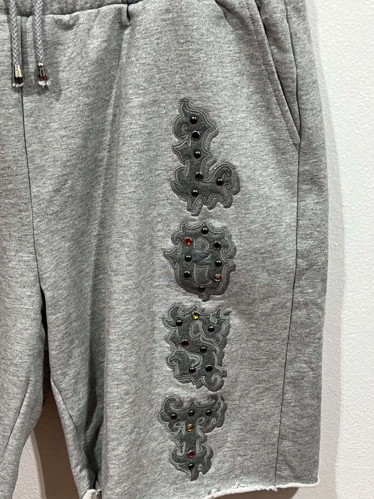 LOST INTRICACY Lost Intricacy Crimson Stones Gray Short Size US 38 / EU 54 - 2 Thumbnail