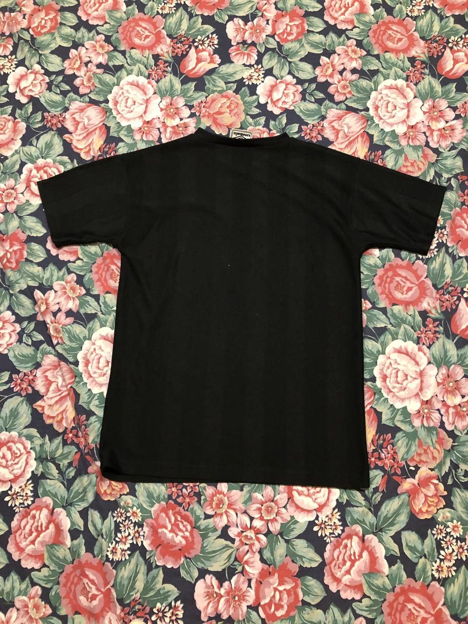 Umbro streetwear logo center T-shirt black Umbro Y2K Vintage Size US M / EU 48-50 / 2 - 14 Thumbnail