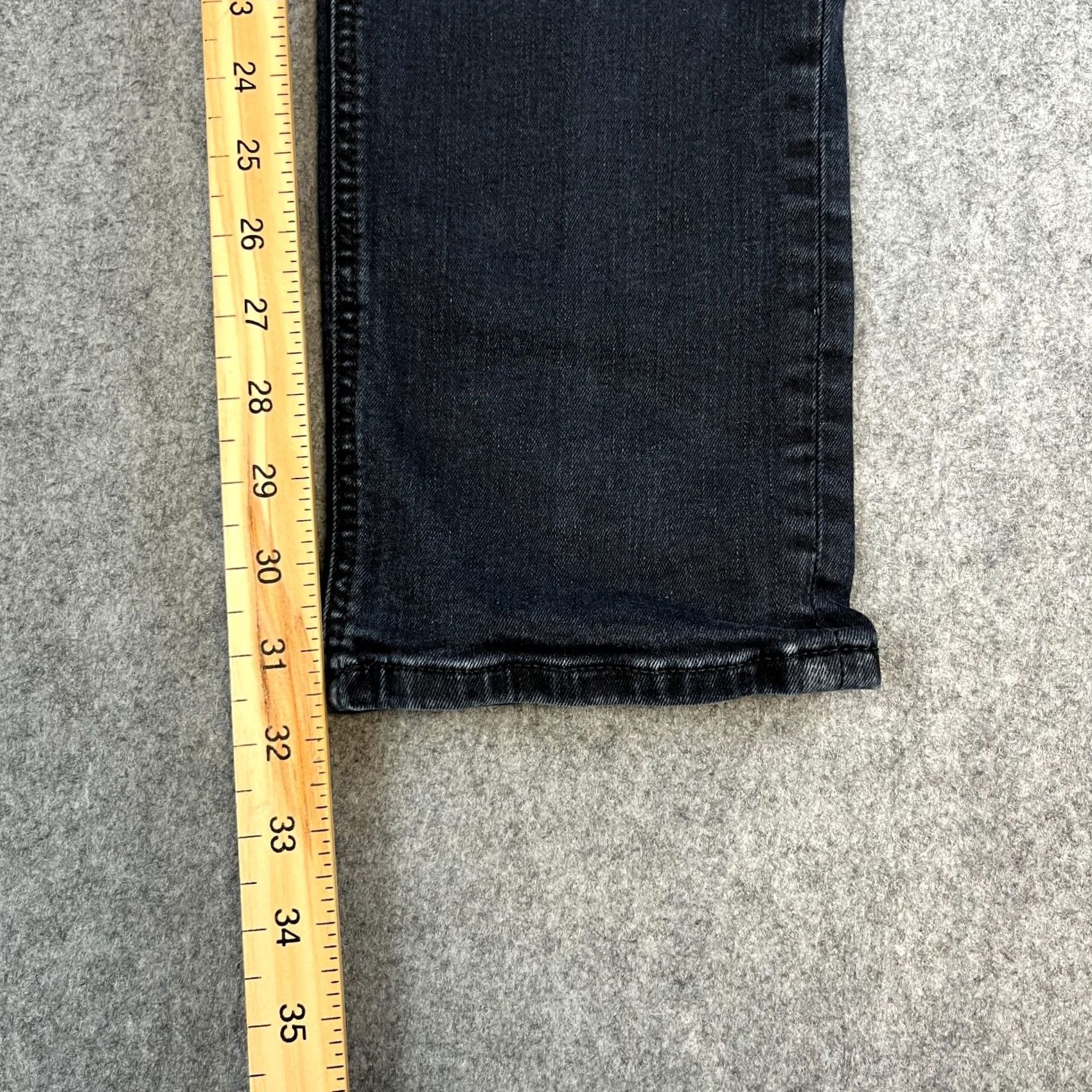 Hugo Boss HUGO BOSS Jeans Slim Delaware 33 Dark Wash Denim 5-Pocket Zip Mens Slim Fit California? Size US 33 - 4 Thumbnail