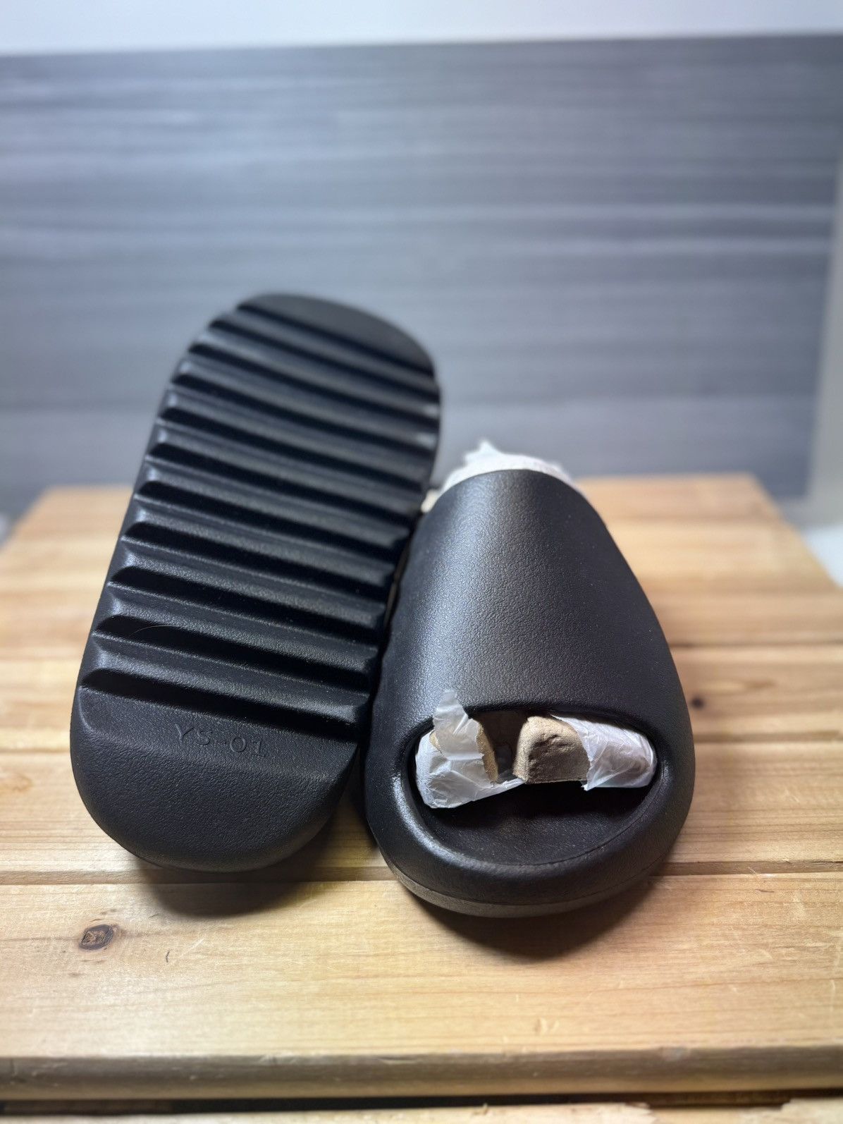 Yeezy Yeezy YZY YS-01 Black Slides Brand New Sizes 5-15 Size US 5 / EU 37 - 4 Thumbnail