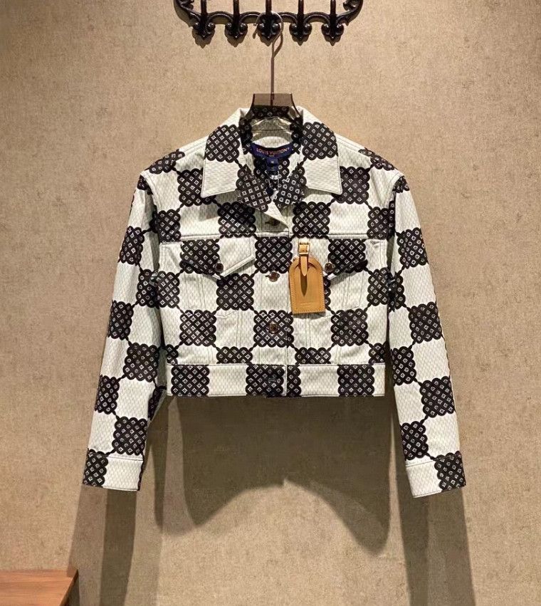Louis Vuitton Louis Vuitton Full print breasted ladies jacket Size XXS / US 00 / IT 34 - 1 Thumbnail