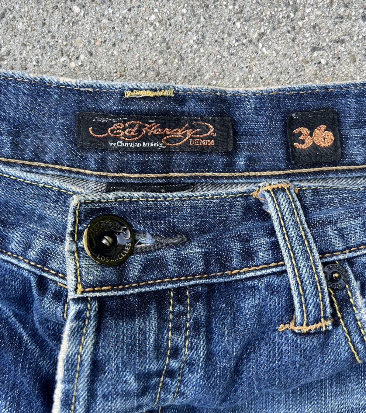 Christian Audigier × Ed Hardy × Von Dutch Ed Hardy by Christian Audigier Jean Shorts Cut Off Jorts Size US 36 / EU 52 - 6 Thumbnail