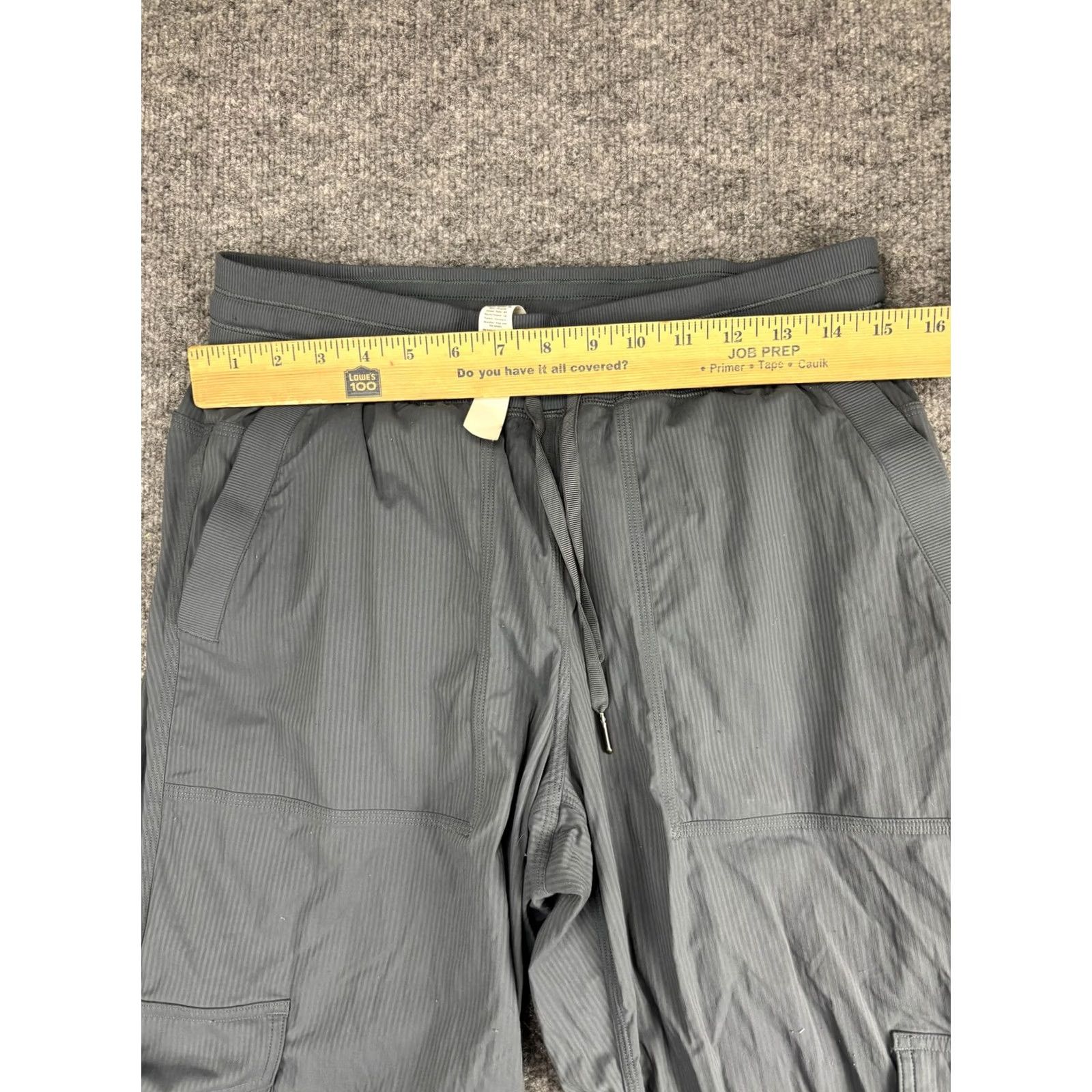 Lululemon Lululemon Cargo Pants Womens Medium Gray Ruched Drawstring Hem Nylon Joggers Size 32" / US 10 / IT 46 - 3 Thumbnail
