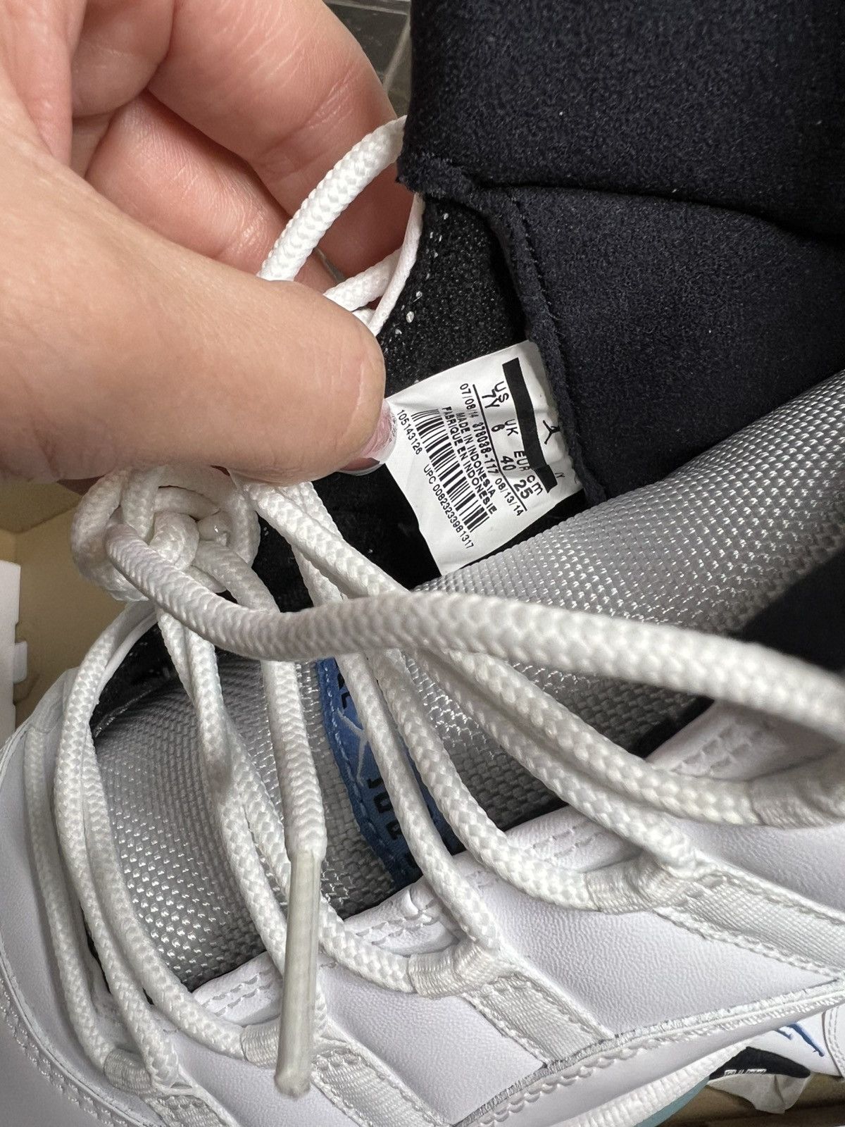 Jordan Brand Jordan Legend Blue 11s (2024) DS GS 7Y! Size US 7 / EU 40 - 7 Thumbnail
