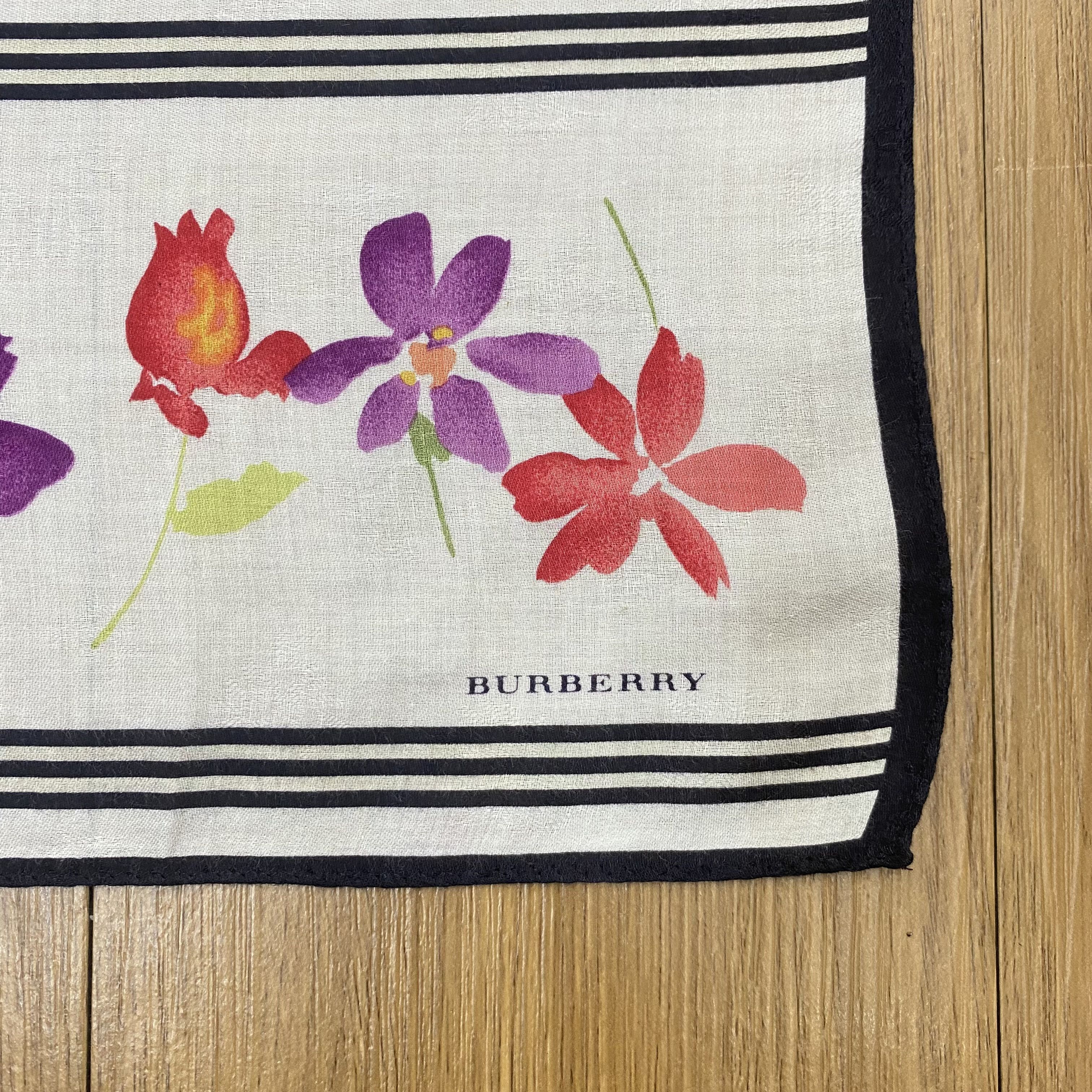 Burberry Vintage Burberry Handkerchief Neckerchief Bandana H030N Size ONE SIZE - 2 Thumbnail