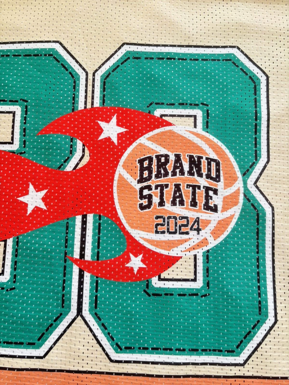 Japanese Brand Vintage oversize basketball 80 football cream green jersey Size US M / EU 48-50 / 2 - 9 Thumbnail