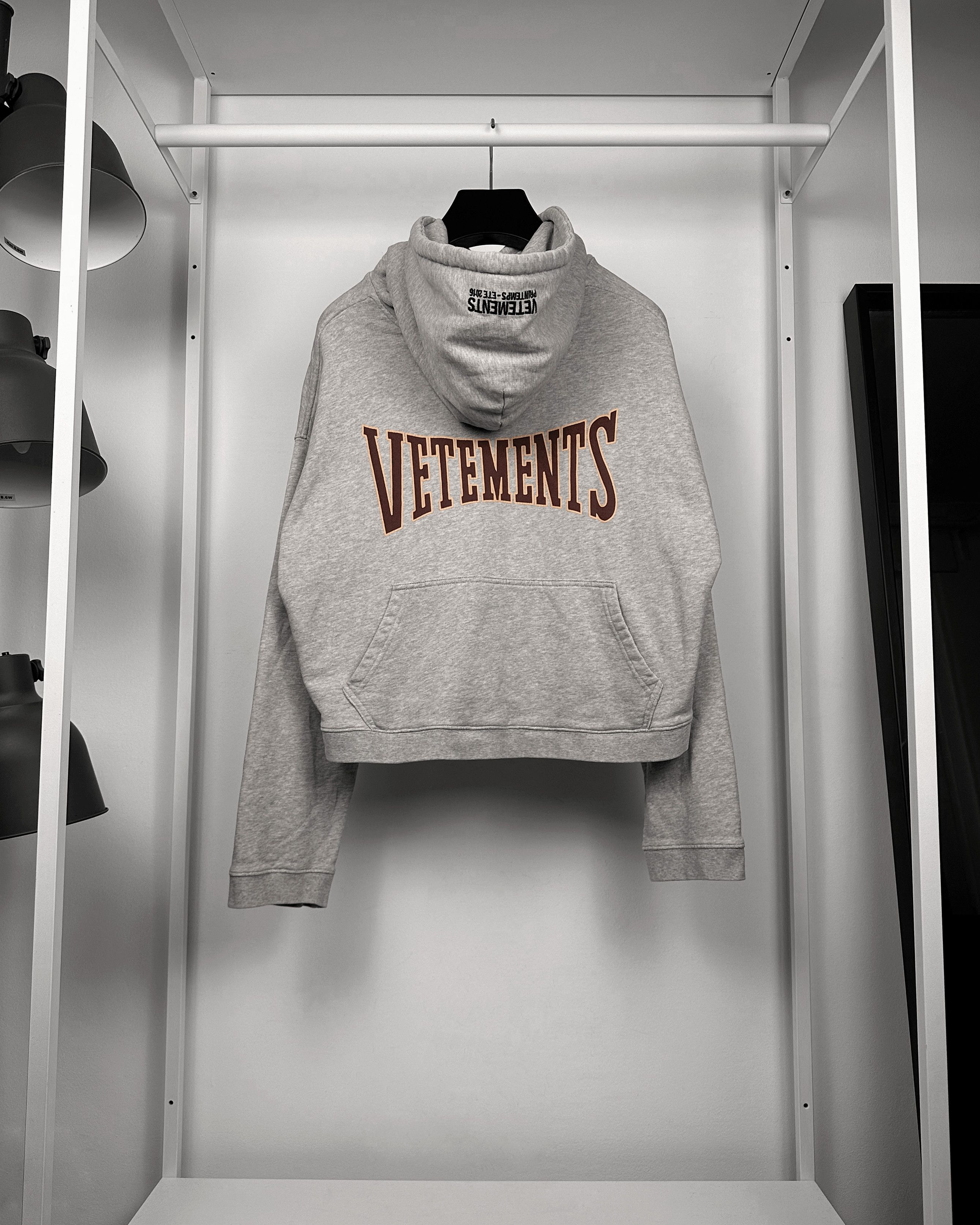 Vetements Vetements Champion Logo Reversible Cropped Hoodie Size US M / EU 48-50 / 2 - 1 Thumbnail
