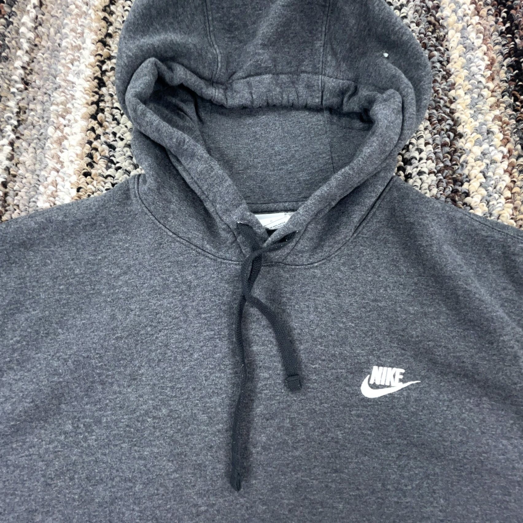 Nike Nike Hoodie Men Large Gray White Pullover Sweatshirt with Swoosh Logo Retro 90s Classic Grunge Style Size US L / EU 52-54 / 3 - 2 Thumbnail
