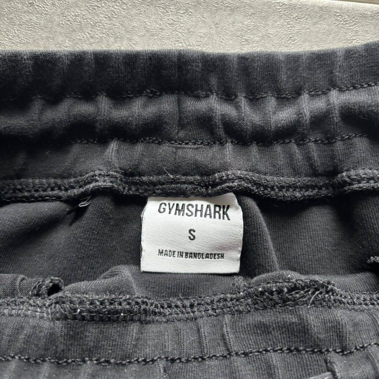 Gymshark Black gymshark crest joggers Size US 30 / EU 46 - 6 Thumbnail
