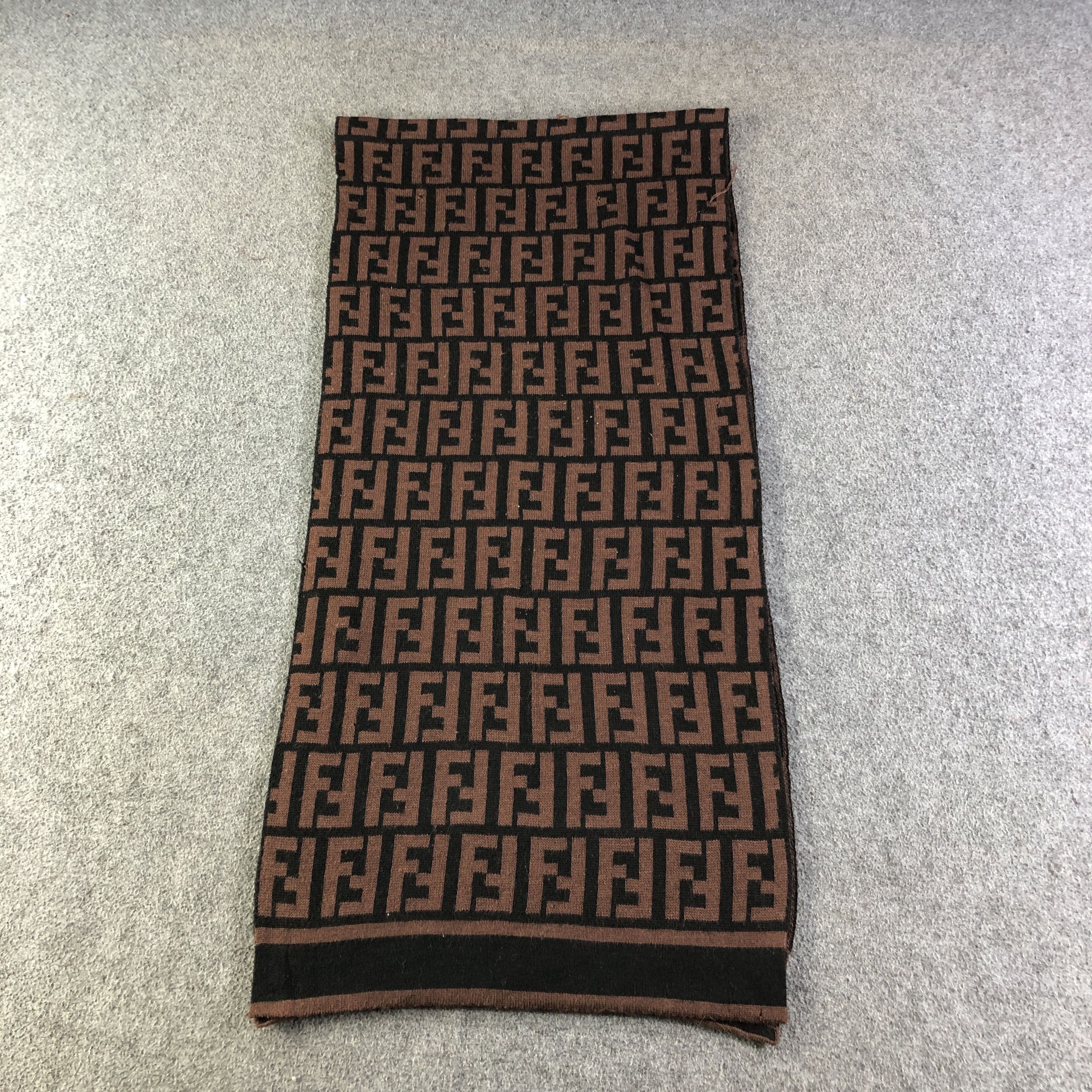 Fendi Fendi Monogram Wool Scarf Muffler Neckwear V2611 Size ONE SIZE - 1 Thumbnail