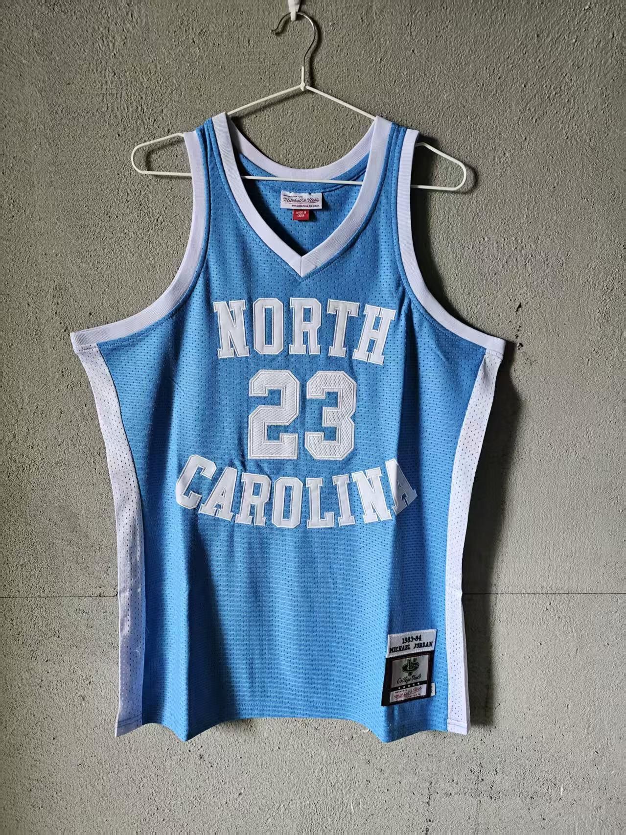 NBA Michael Jordan Jersey North Carolina 23 Double Stitched XXL Size US XXL / EU 58 / 5 - 2 Thumbnail