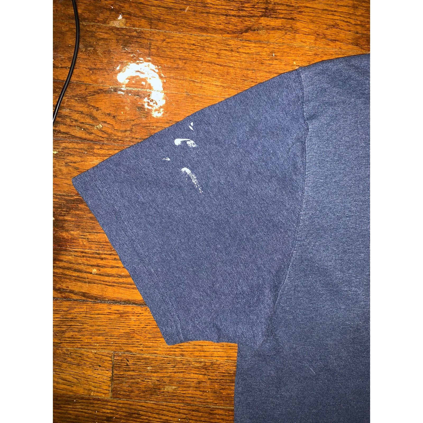 Carhartt Carhartt Henley Pocket T Shirt L Navy K128 Distressed Paint Size US L / EU 52-54 / 3 - 6 Thumbnail
