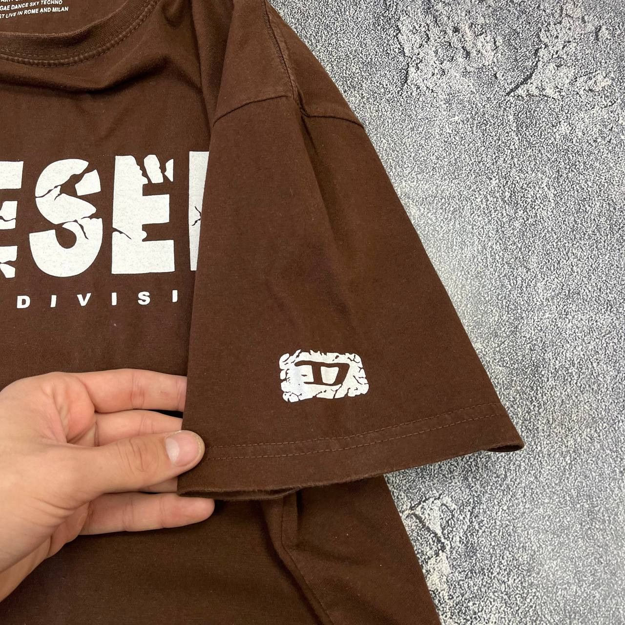 Diesel Vintage Diesel Denim Division 90s Big Logo Brown T-Shirt Size US L / EU 52-54 / 3 - 7 Thumbnail