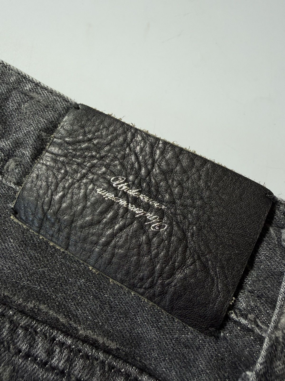 Undercover Undercover Ripped Skinny Jeans Size US 31 - 14 Thumbnail