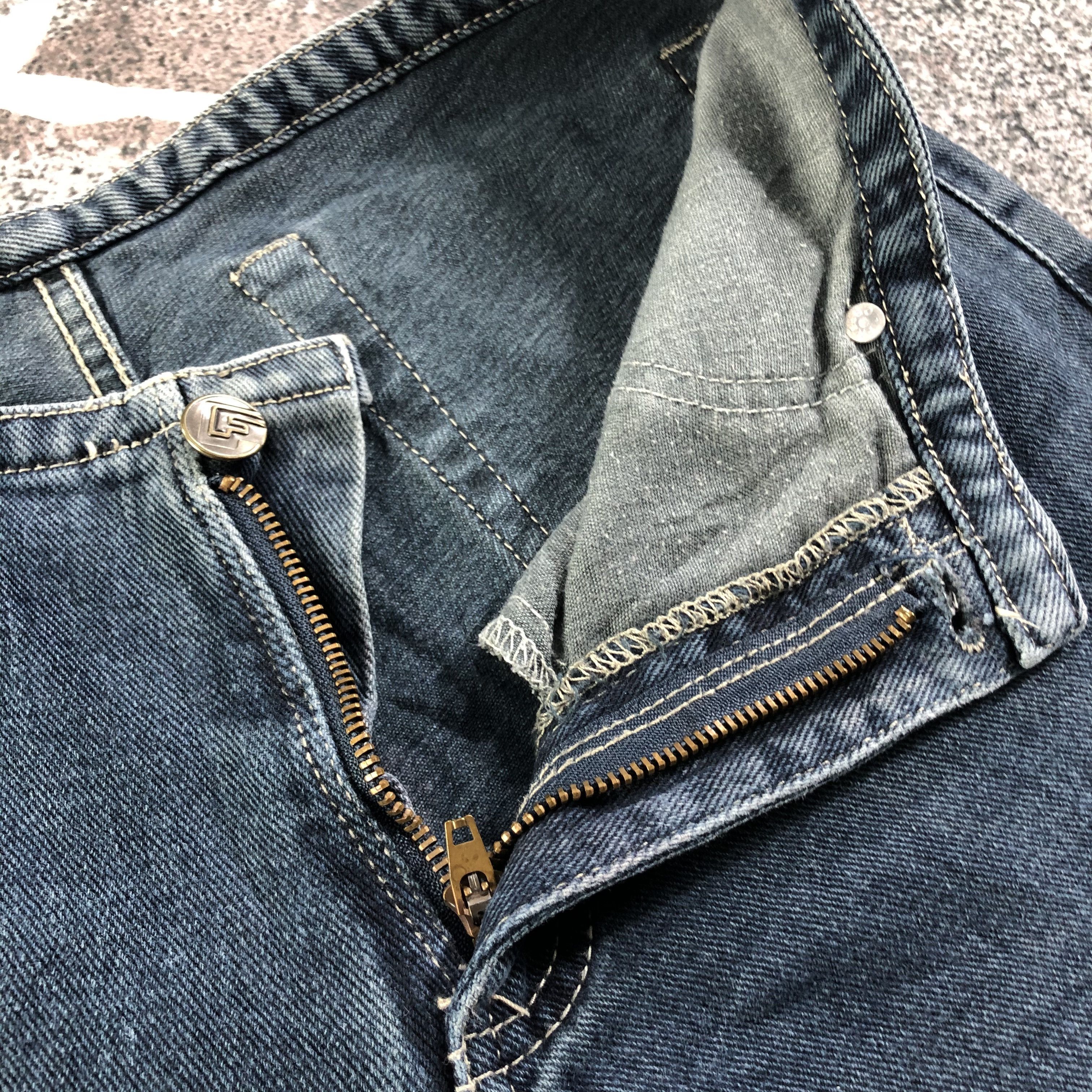 Japanese Brand Vintage Japanese Brand Flared Jeans KJ2044 Size 26" / US 2 / IT 38 - 6 Thumbnail