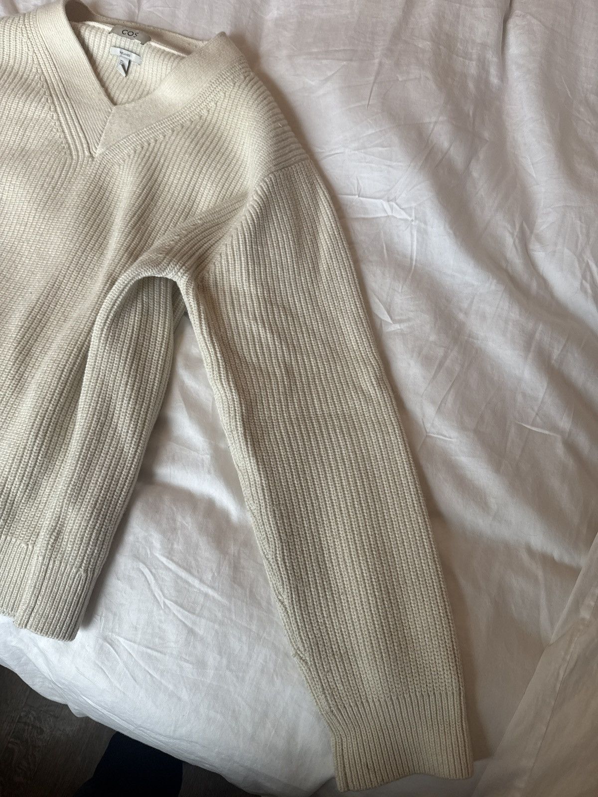 Cos Cos v-neck sweater Size US XL / EU 56 / 4 - 3 Thumbnail