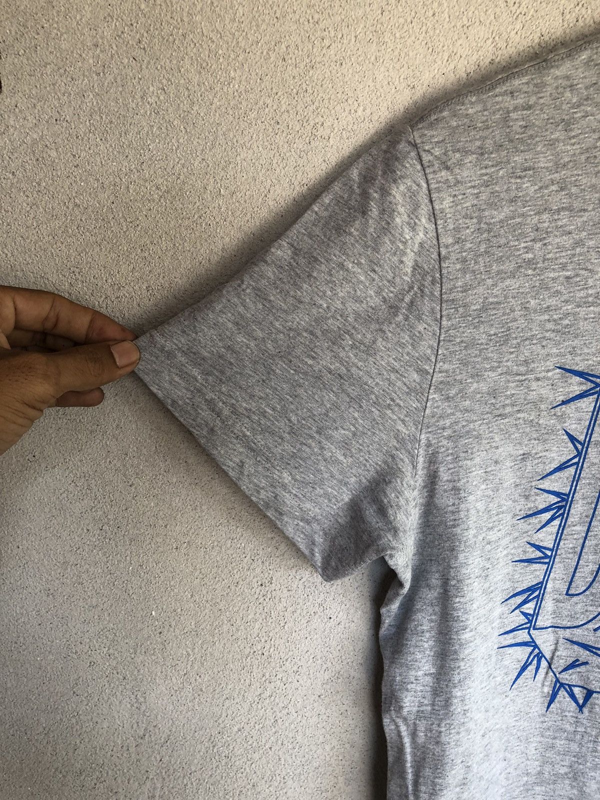 Diesel × Vintage Vintage Y2K Diesel Centre Logo Tshirts Size US M / EU 48-50 / 2 - 6 Thumbnail