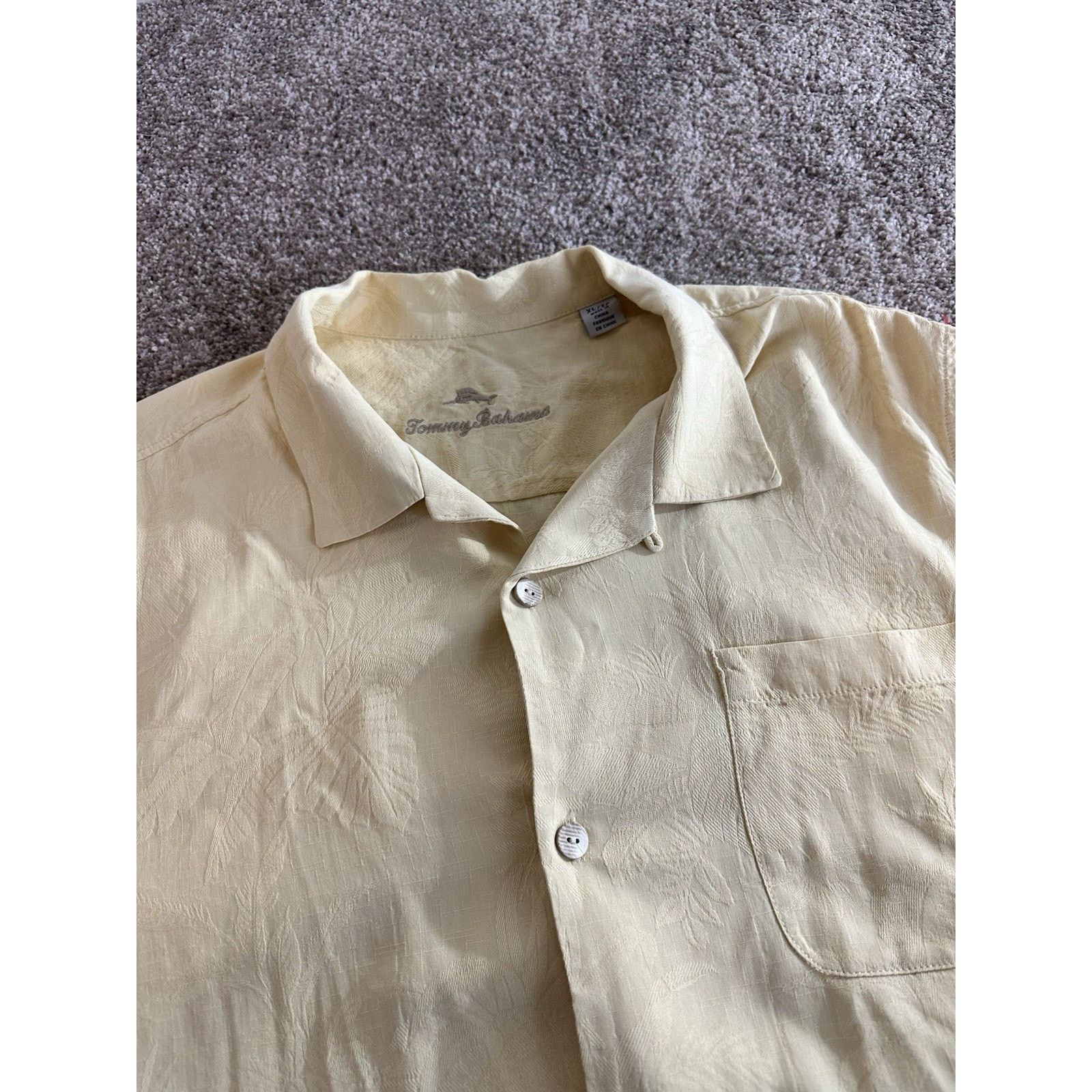 Tommy Bahama Tommy Bahama Shirt Mens XL Yellow 100% Silk Hawaiian Size US XL / EU 56 / 4 - 2 Thumbnail