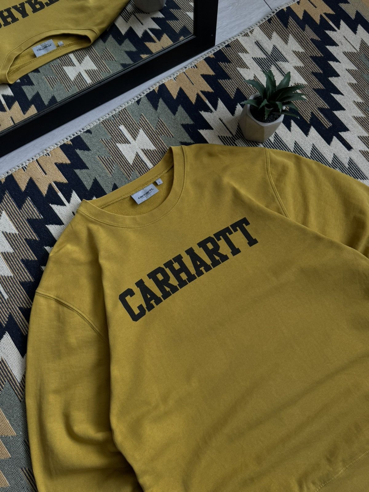 Carhartt Vintage Carhartt College Logo Sweatshirt Size US L / EU 52-54 / 3 - 4 Thumbnail