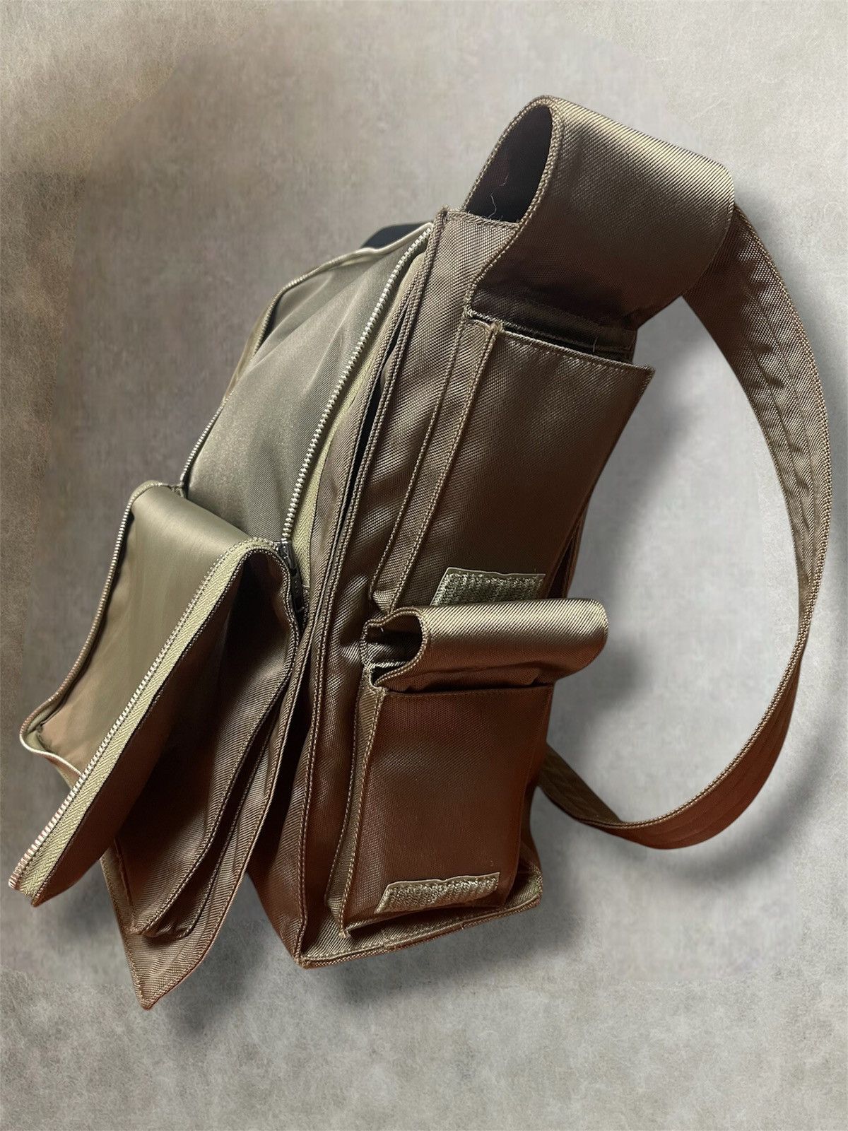 Helmut Lang 1999 Helmut Lang nylon cargo pockets crossbody messenger bag Size ONE SIZE - 6 Thumbnail