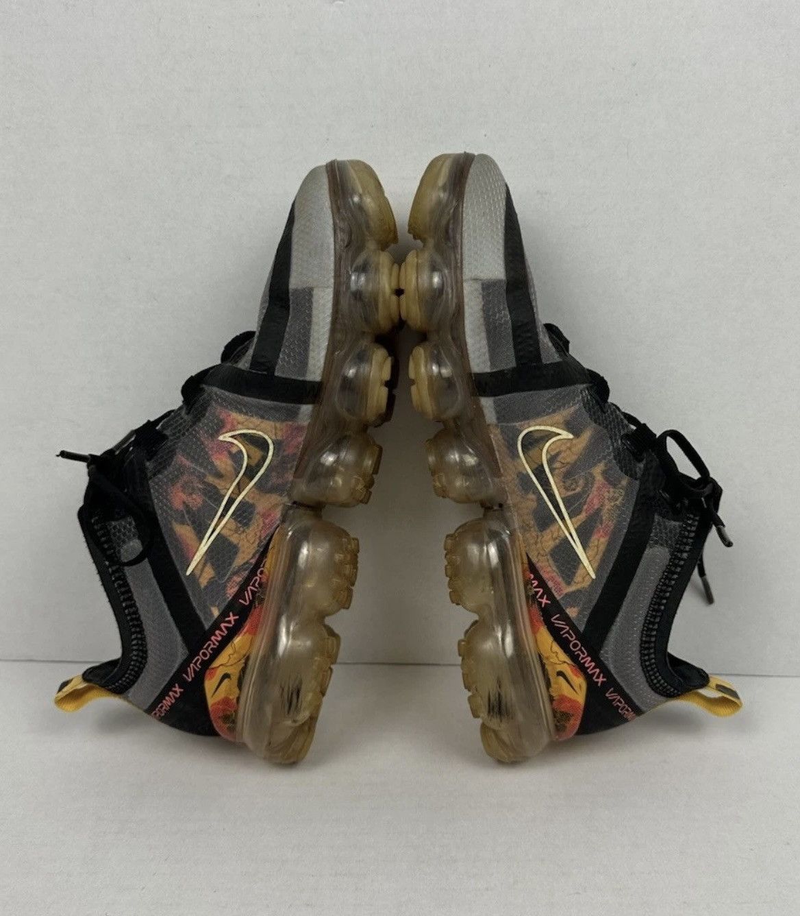 Nike Nike Air VaporMax SE Floral Black Gold Women's CD7094-002 Size US 7.5 / IT 37.5 - 6 Thumbnail