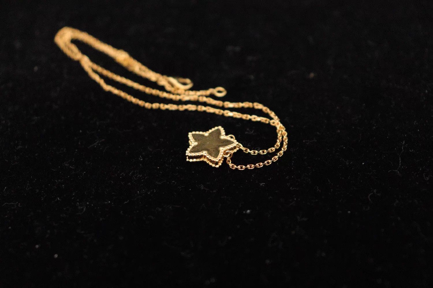 Van Cleef & Arpels VC&A 5-Pointed Star Necklace 18k Gold Double-Sided Rare JB Size ONE SIZE - 6 Thumbnail